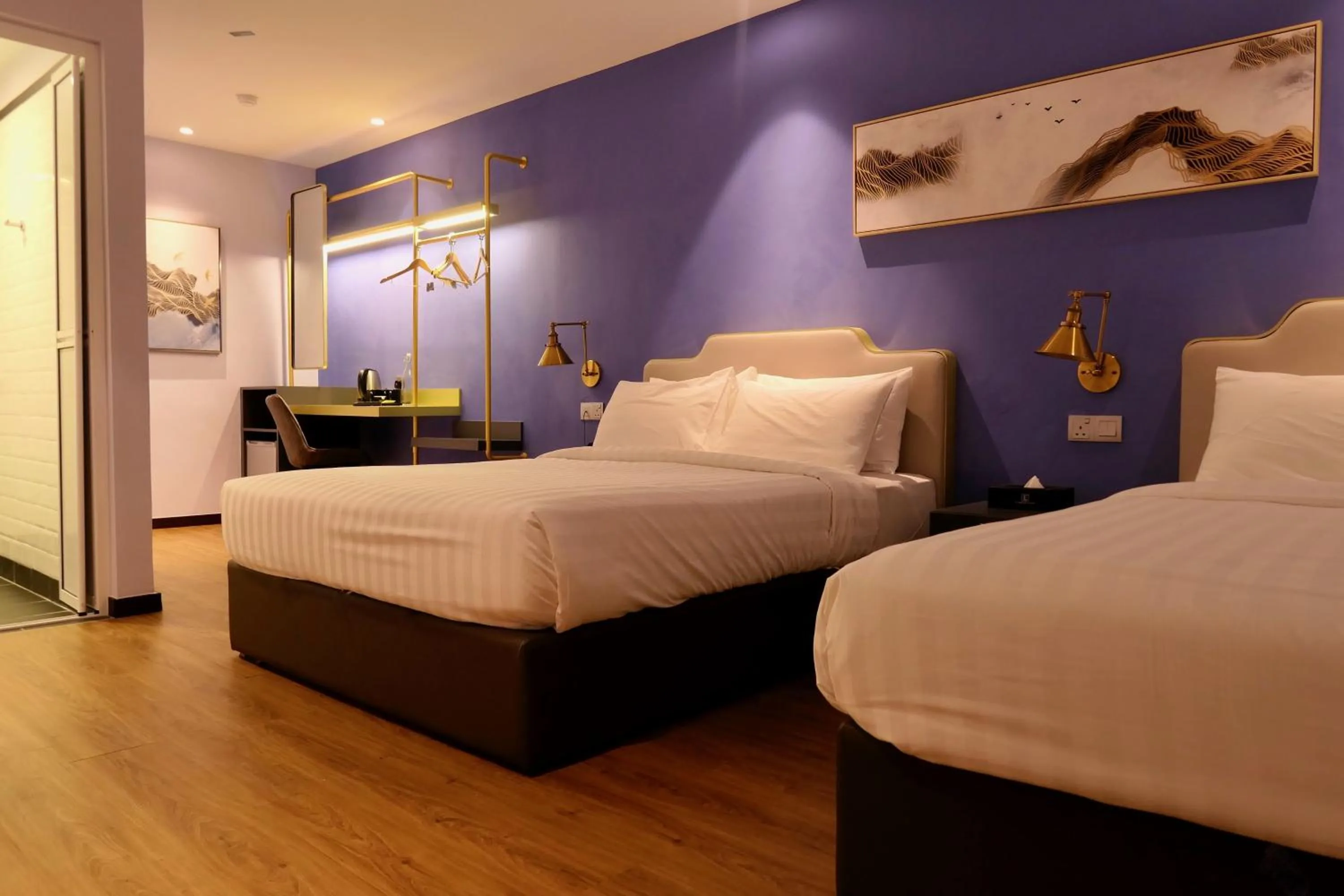 Bed in Le Embassy Hotel Georgetown