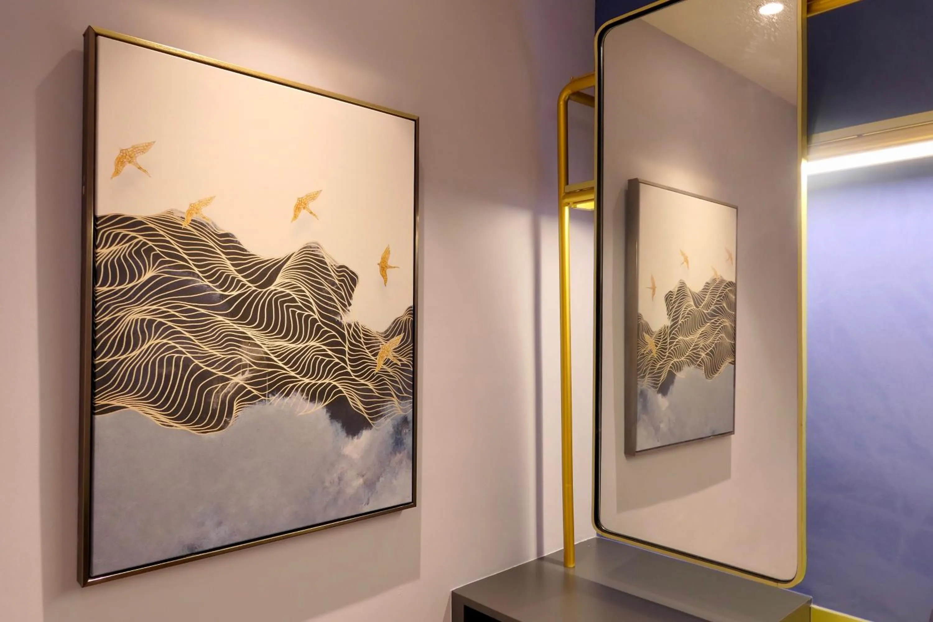 Logo/Certificate/Sign in Le Embassy Hotel Georgetown