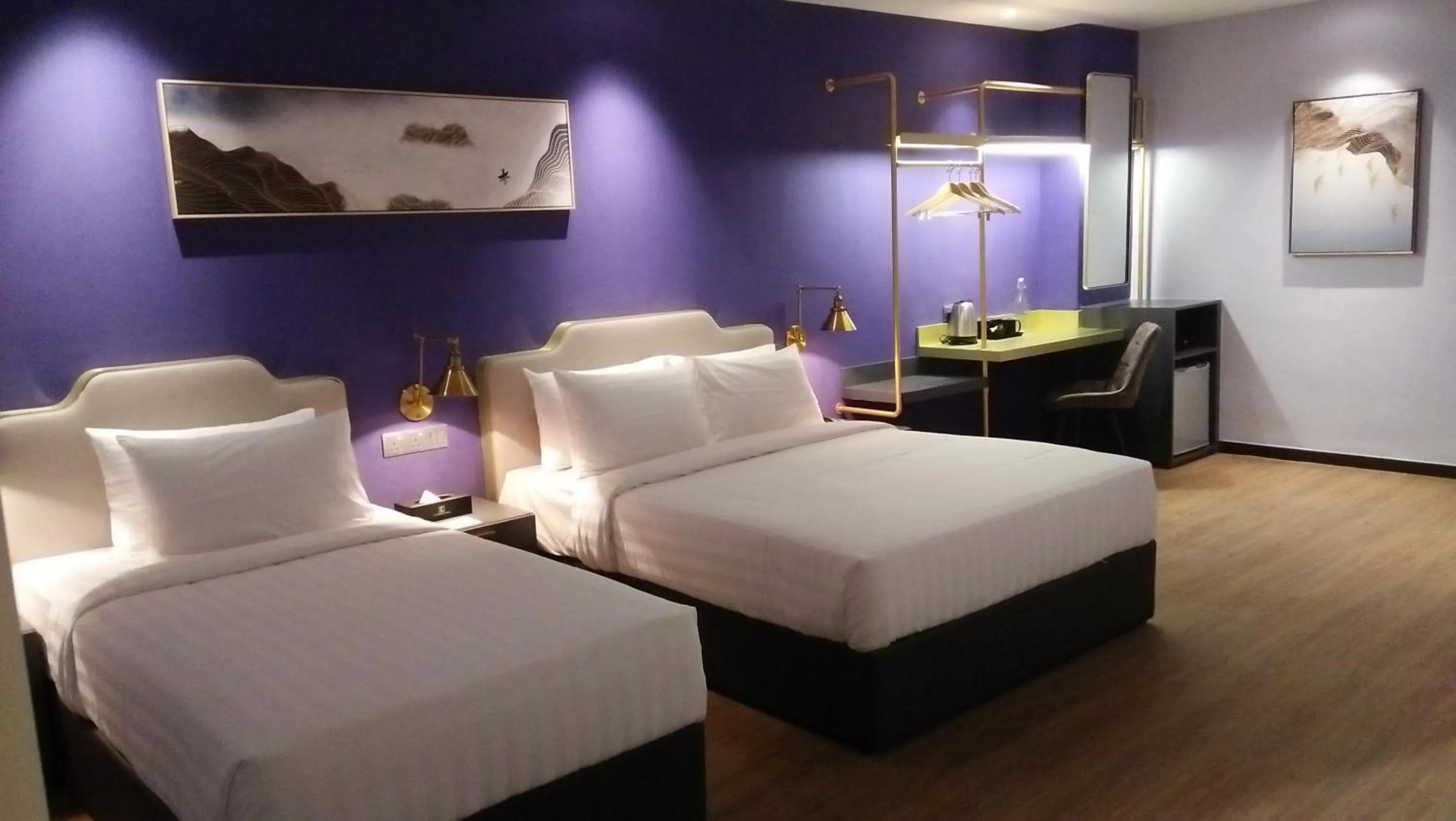 Bed in Le Embassy Hotel Georgetown