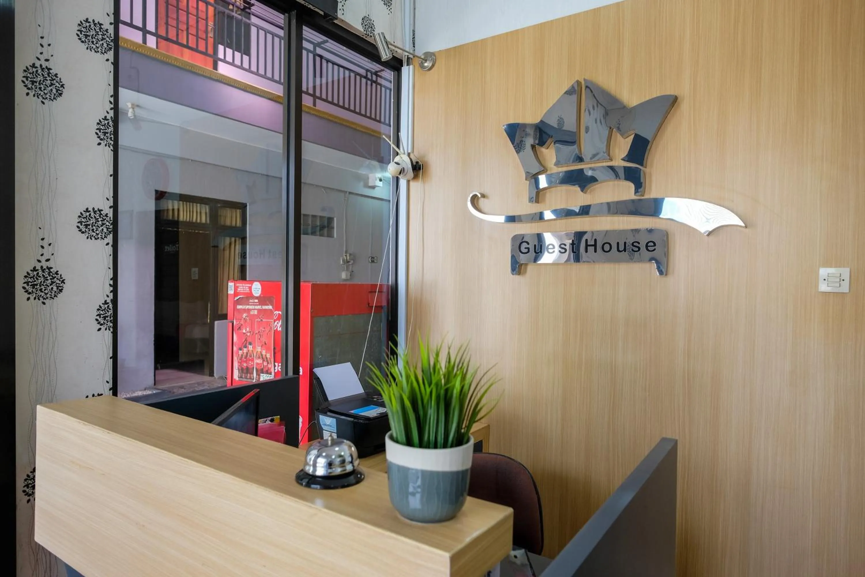 Lobby or reception in RedDoorz at MM Guesthouse Yogyakarta