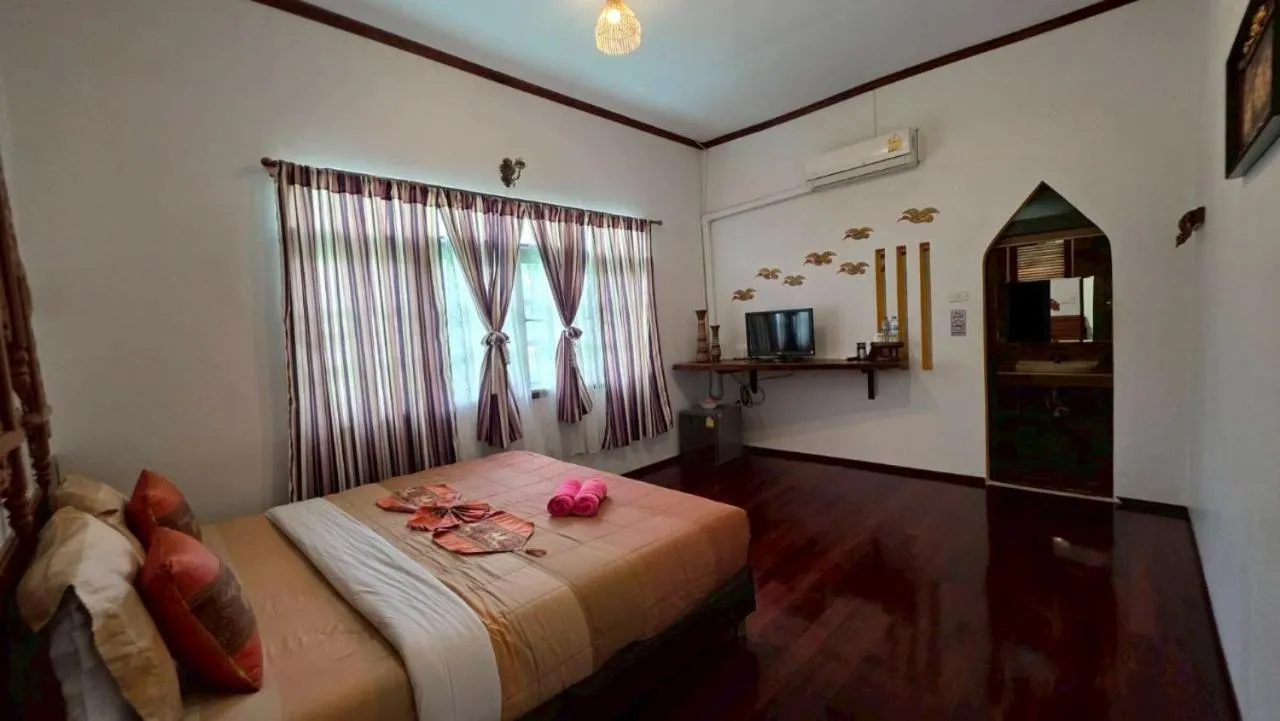 Bed in The Park Ayutthaya Resort And Spa