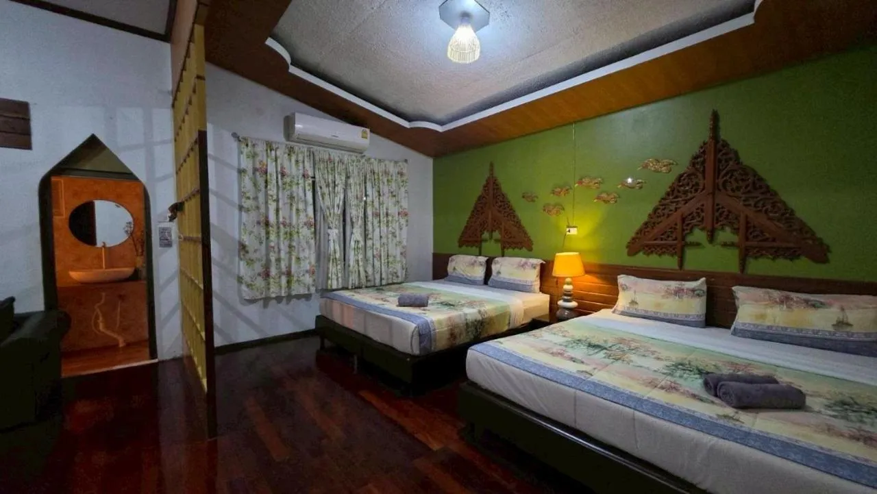 Bed in The Park Ayutthaya Resort And Spa