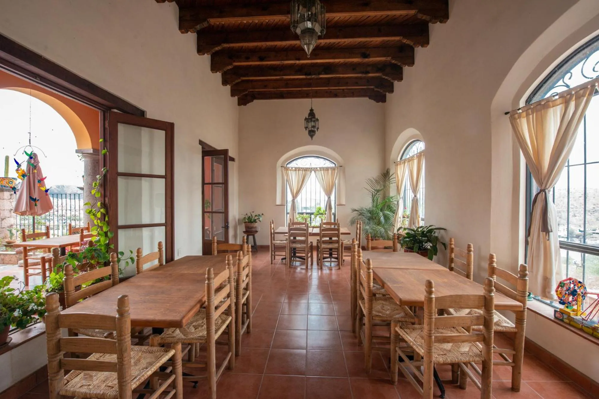 Restaurant/places to eat in Casa Camino Antiguo