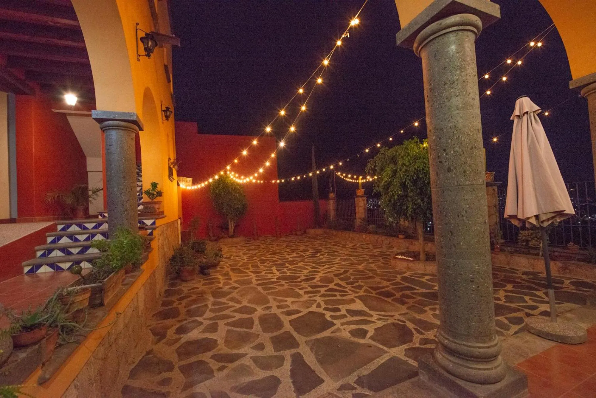 Night in Casa Camino Antiguo