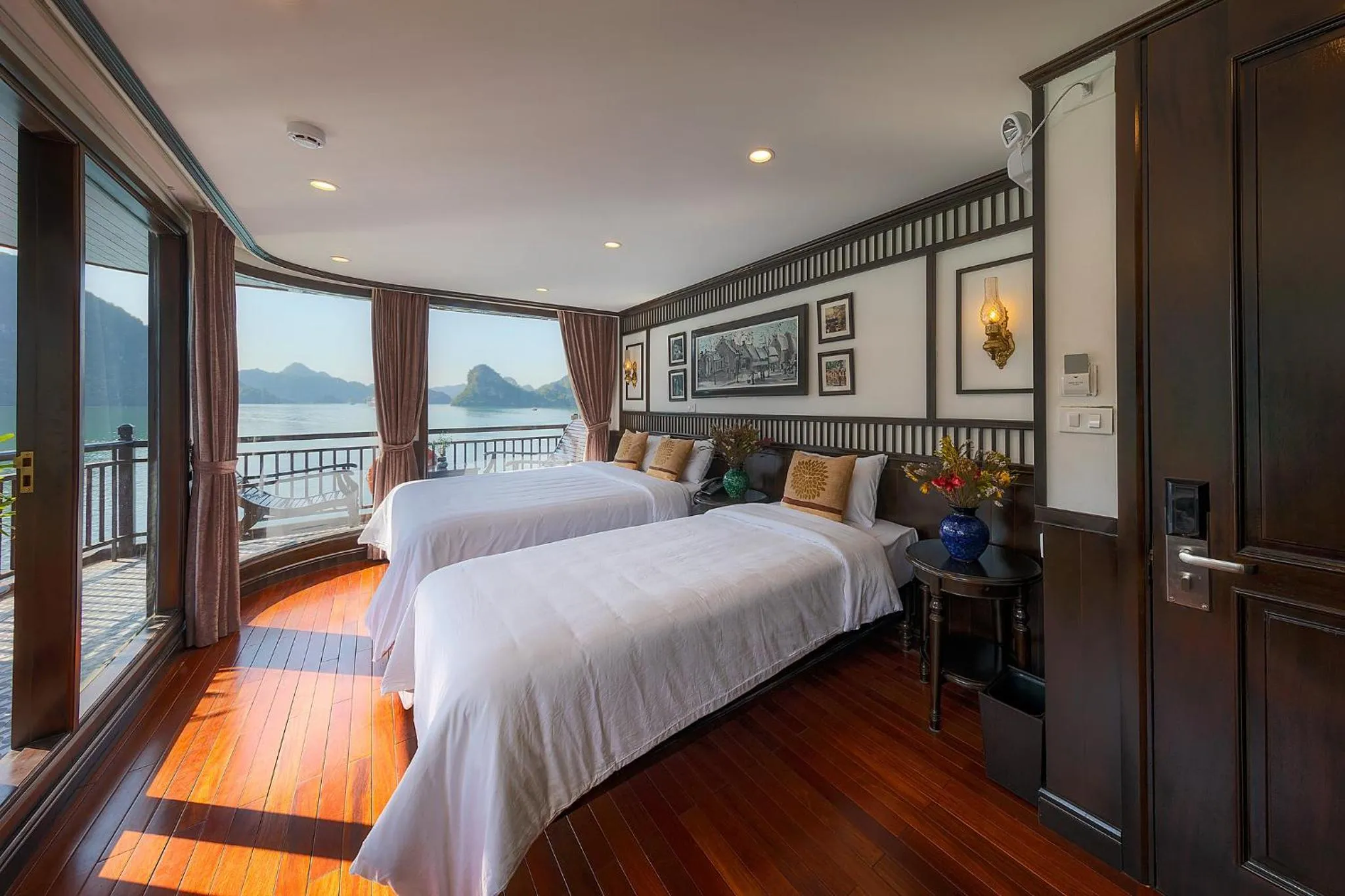 Bed in Sena Cruises - Wonder On Lan Ha Bay