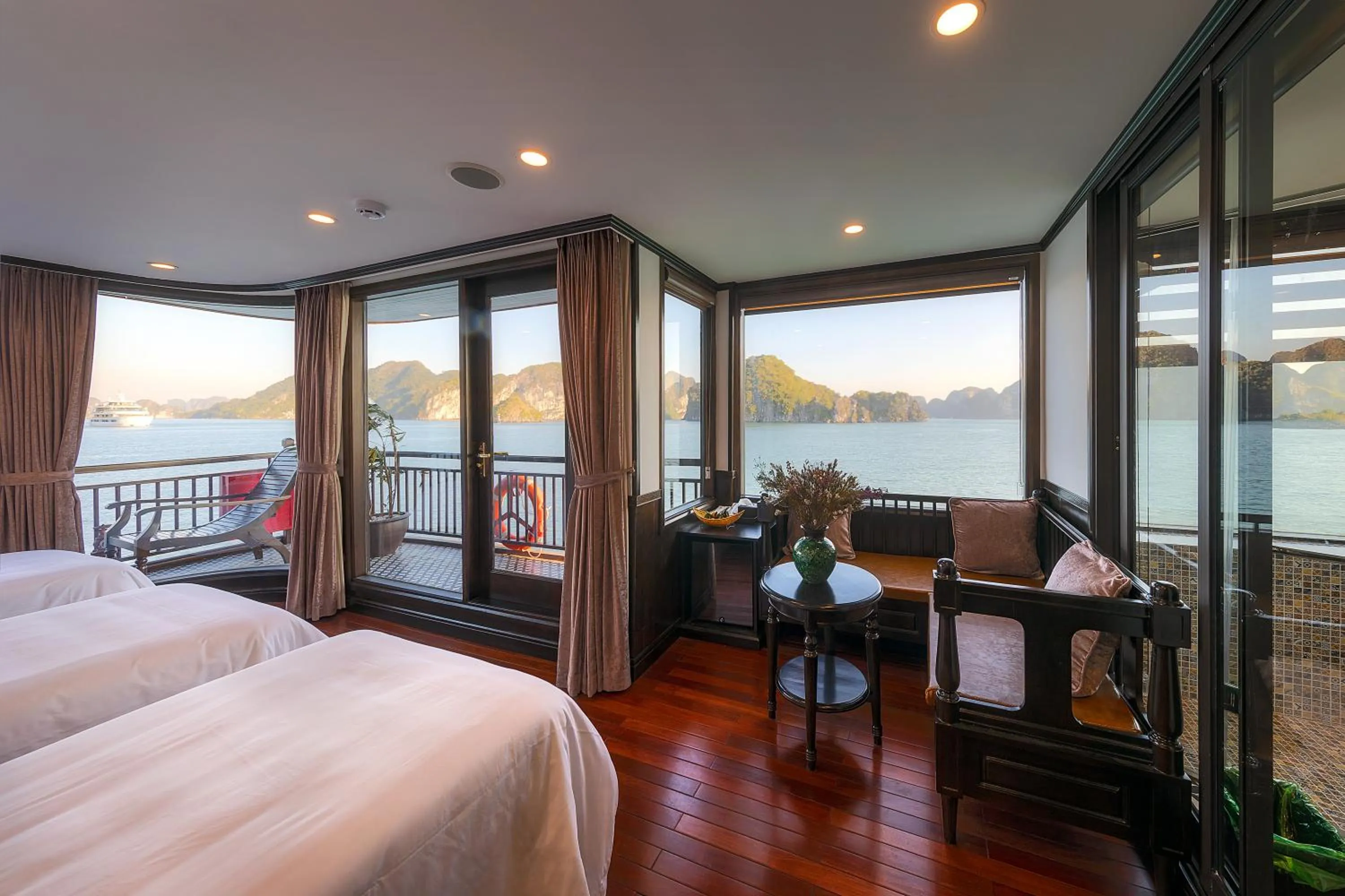 Photo of the whole room, Bed in Sena Cruises - Wonder On Lan Ha Bay