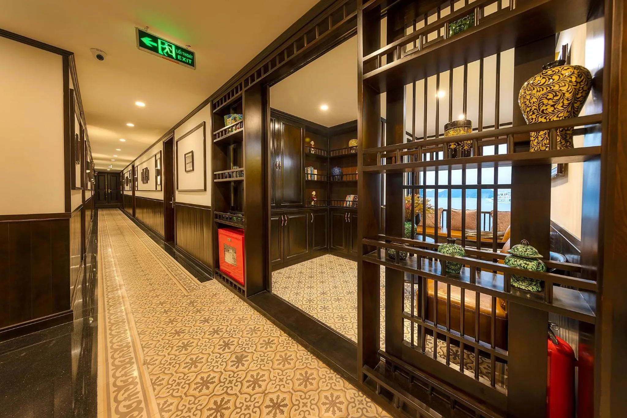 Area and facilities in Sena Cruises - Wonder On Lan Ha Bay