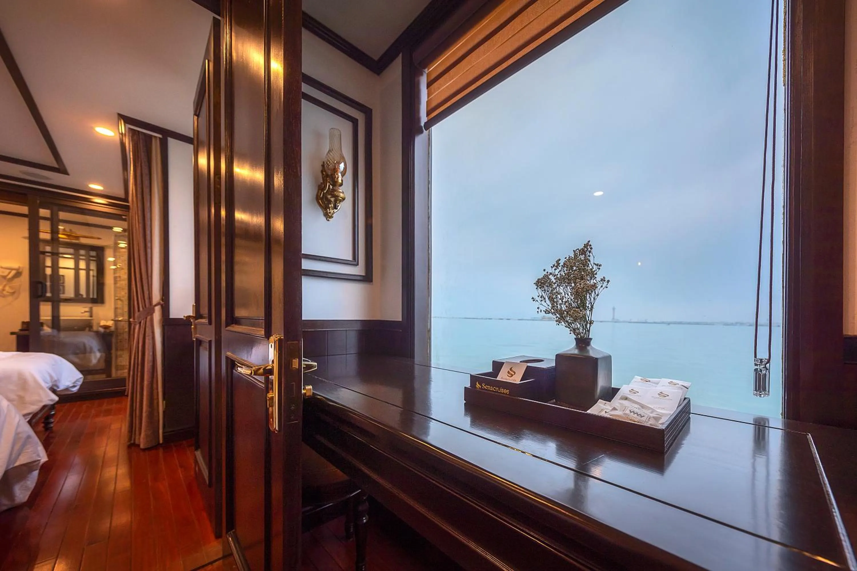 Sea view, Bed in Sena Cruises - Wonder On Lan Ha Bay