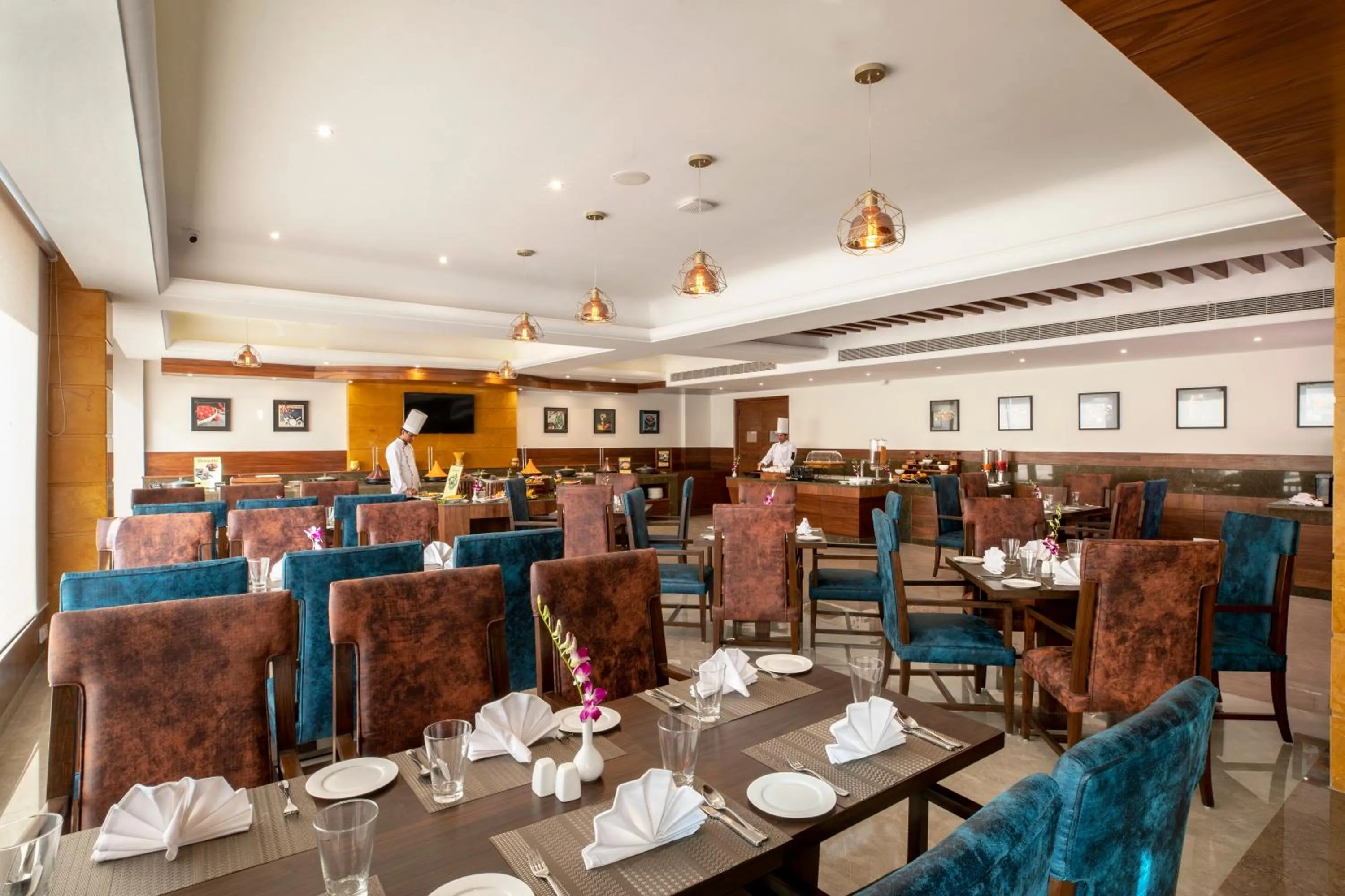 Restaurant/places to eat in Regenta Central Cassia Zirakpur Chandigarh