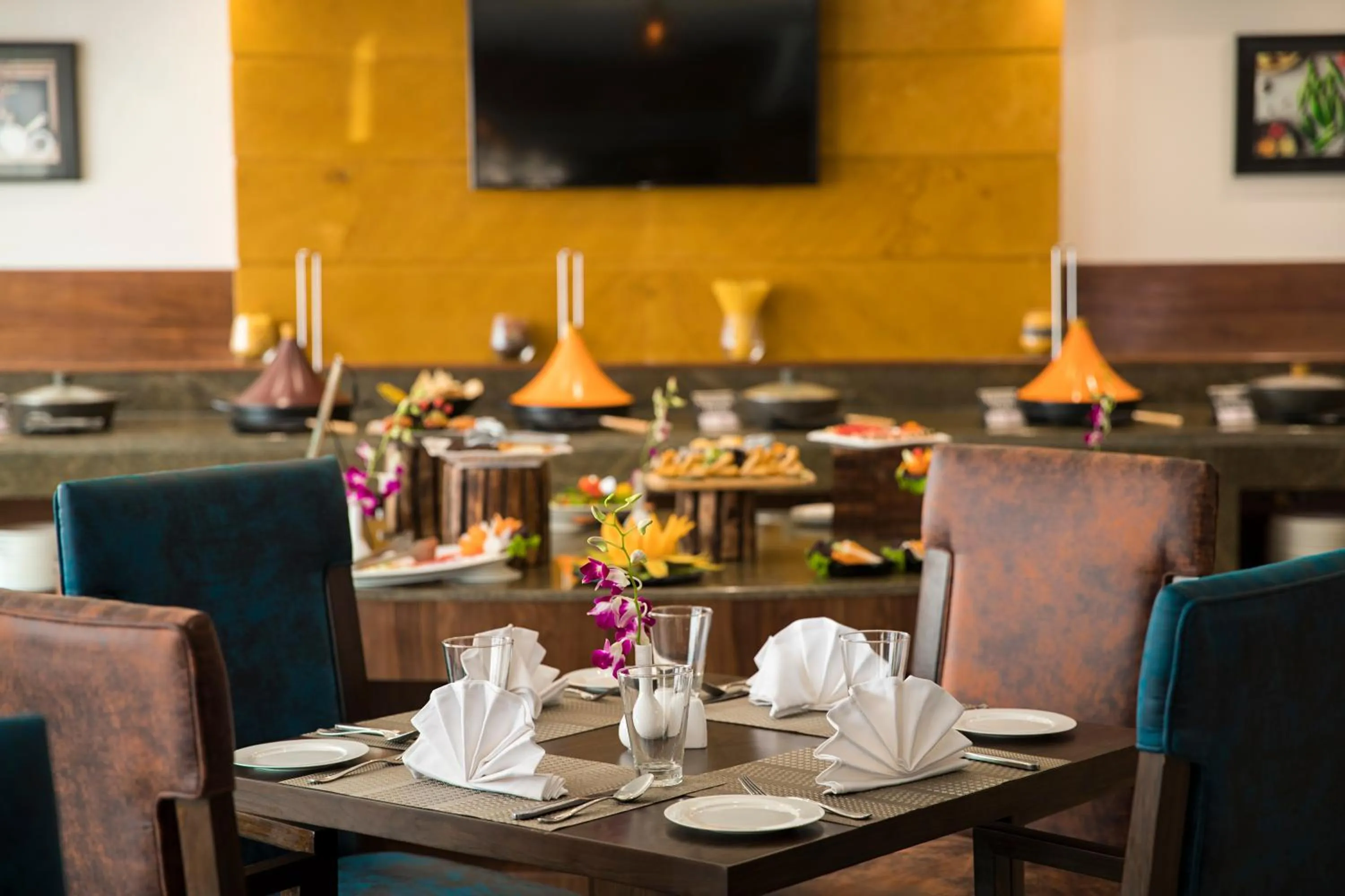 Restaurant/places to eat in Regenta Central Cassia Zirakpur Chandigarh