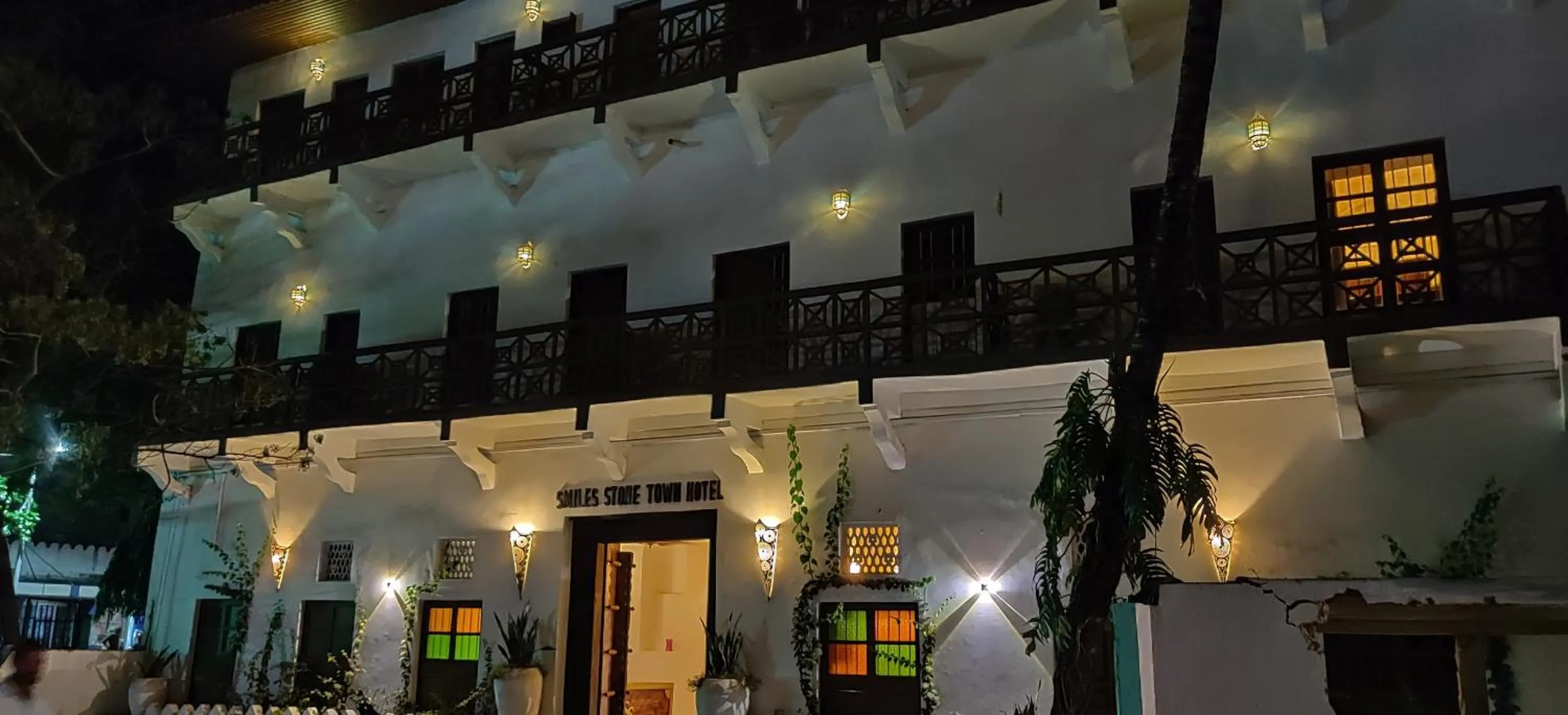 Property building in Smiles Stone Town Hotel