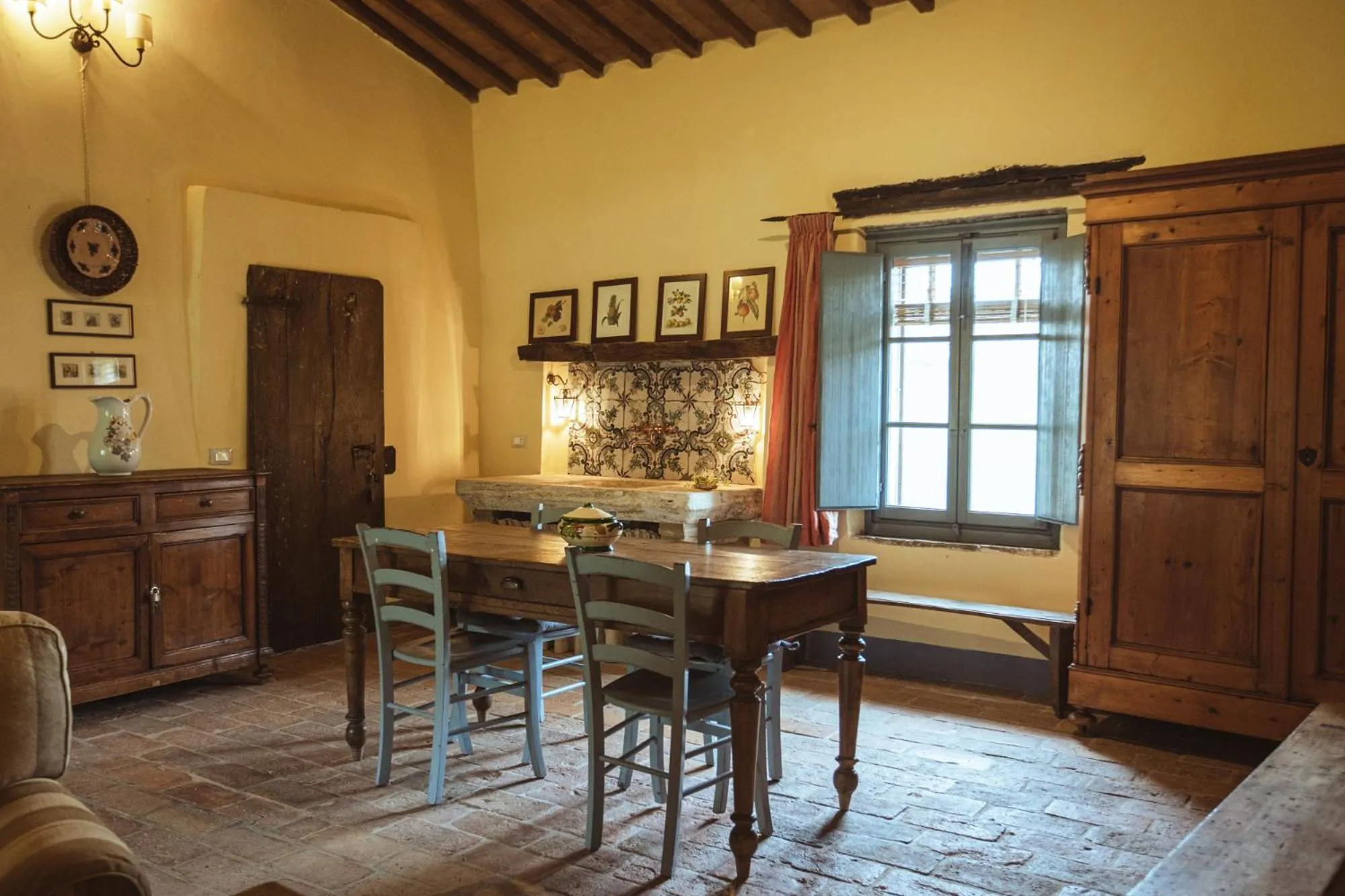 Property building in Podere Spedalone