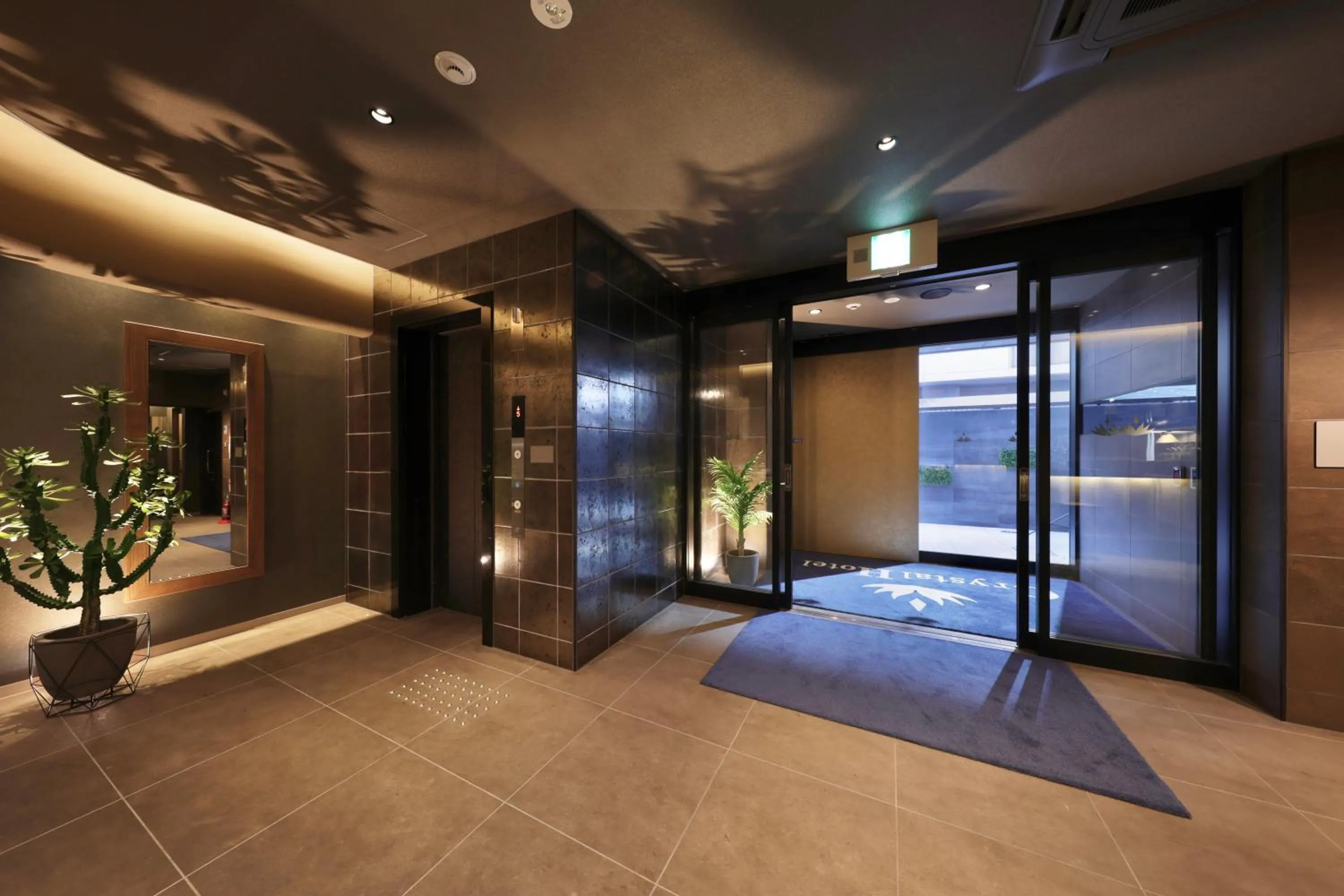 Lobby or reception in Doutonbori Crystal Hotel IV