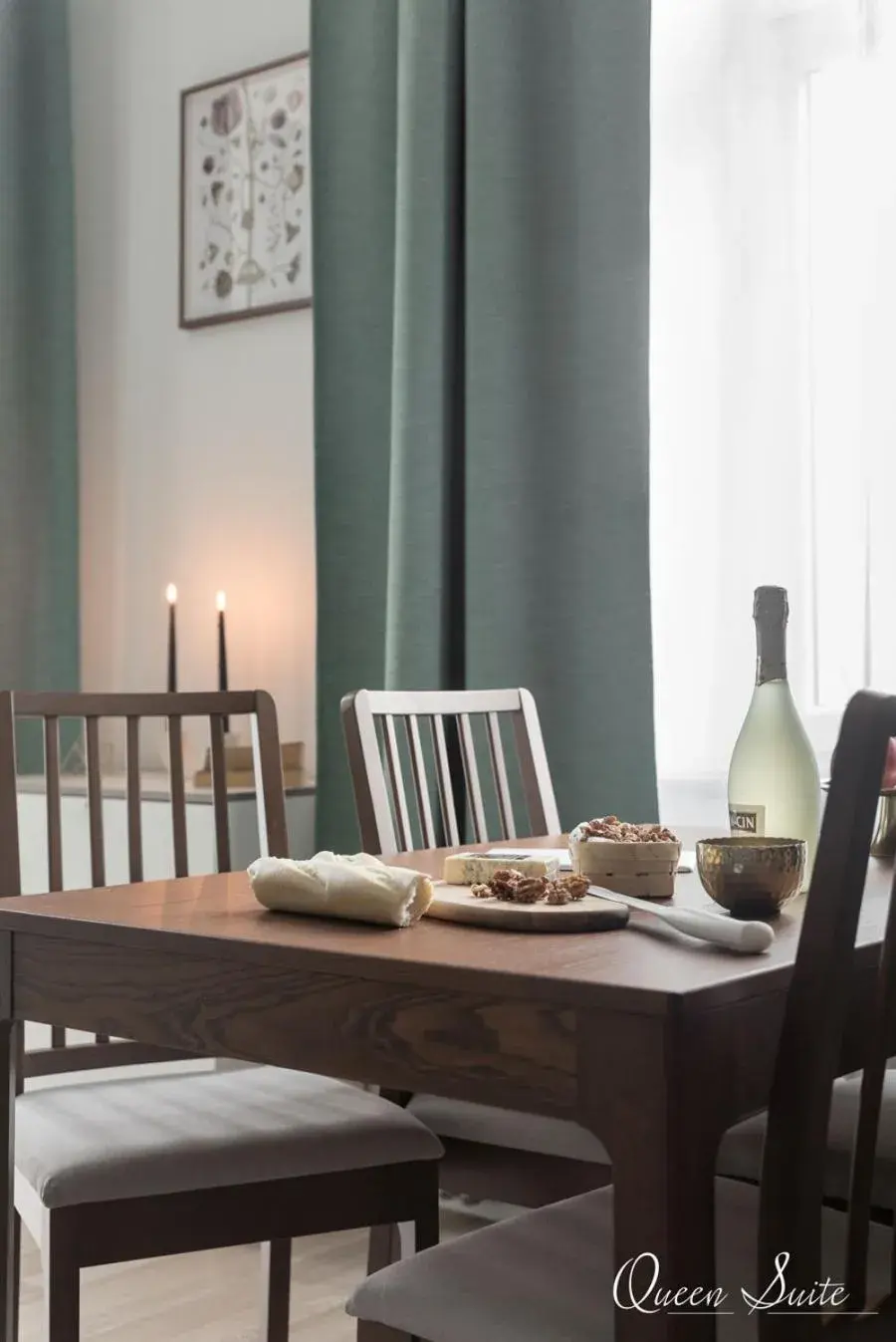 Queen Suite in Platinum Suites Queen Suite in Platinum Suites