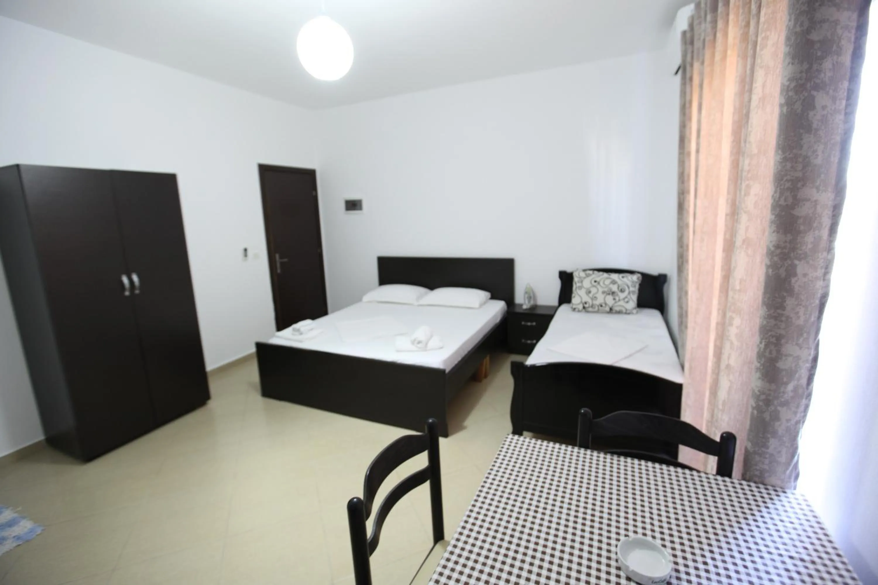 Photo of the whole room in Vila Enea