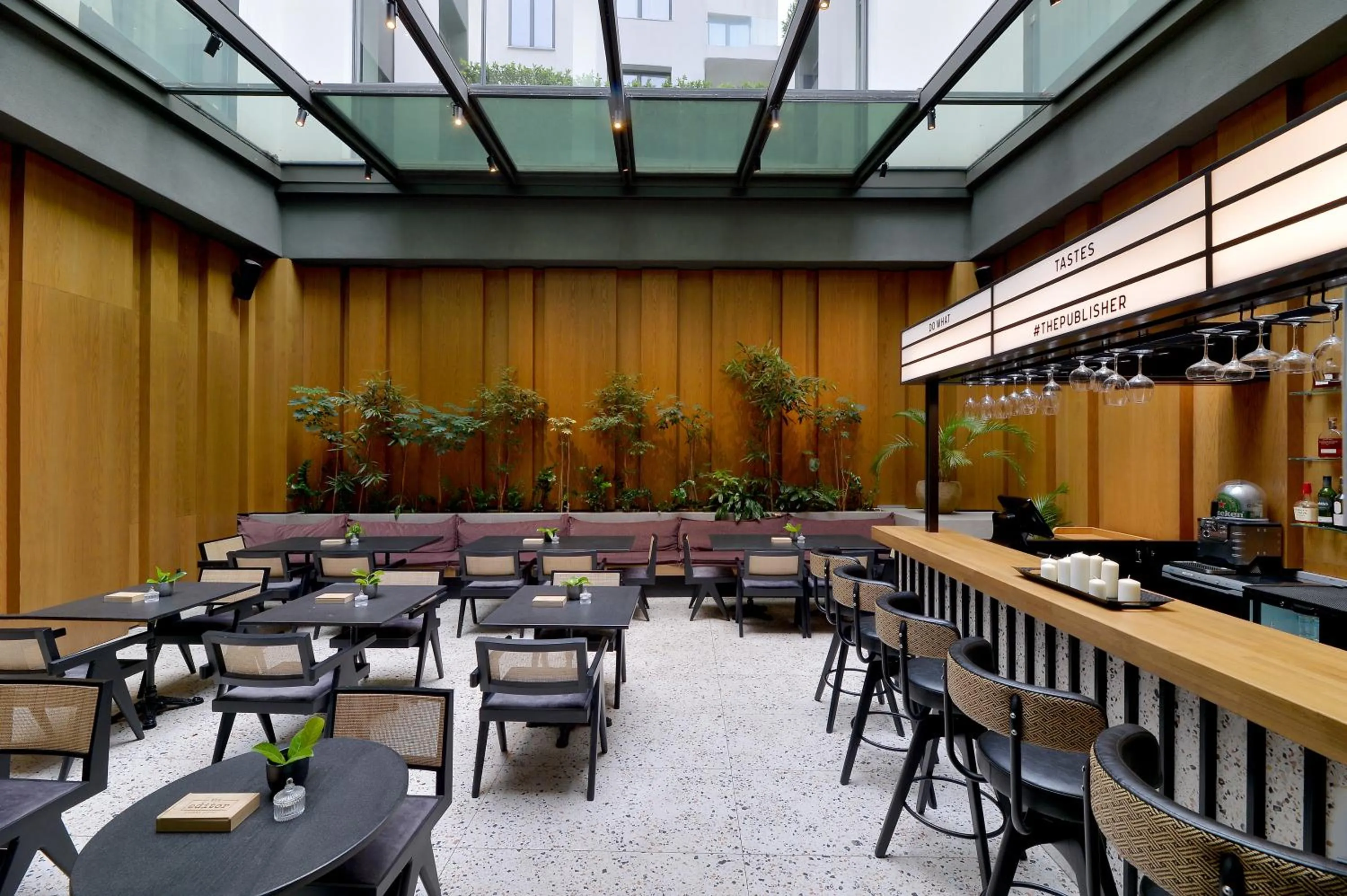 Restaurant/places to eat in The Editor Hotel Athens