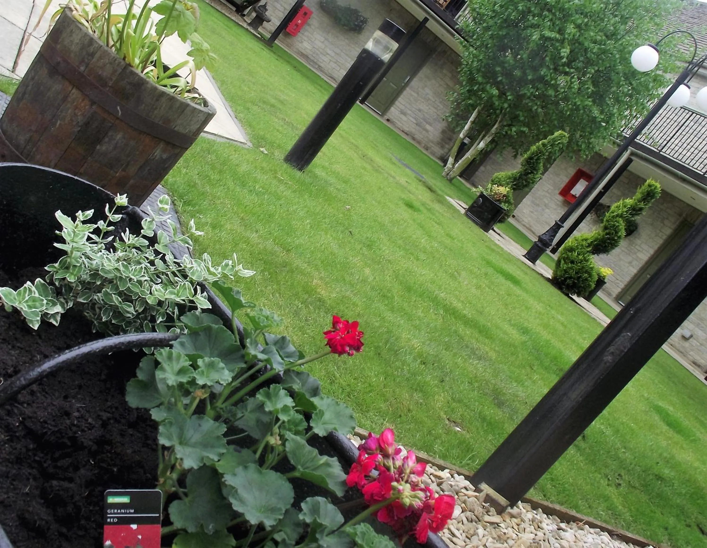 Garden in Sturdy`s Castle - Historic Coaching Inn near Blenheim Palace, Oxfordshire