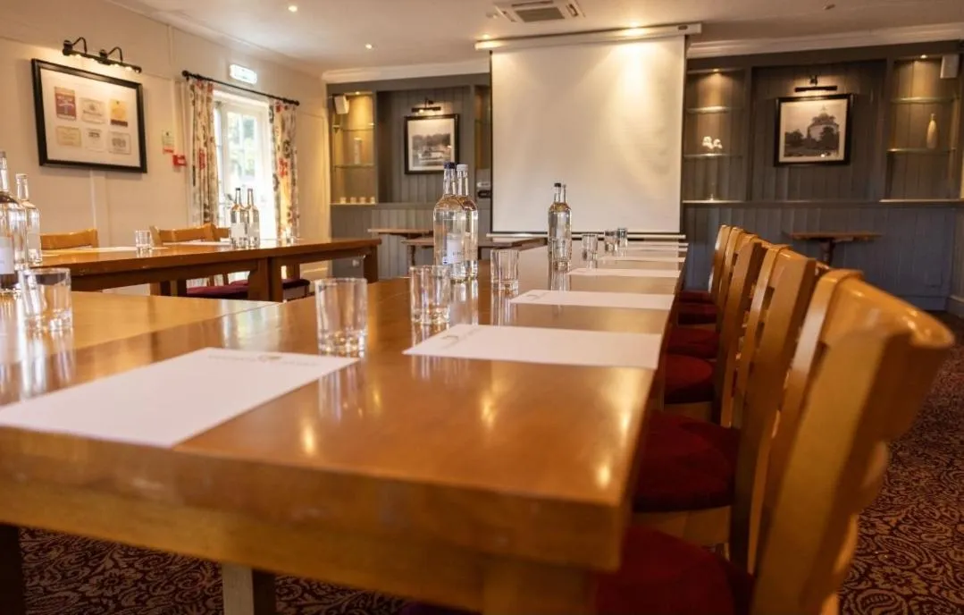 Sturdy`s Castle - Historic Coaching Inn near Blenheim Palace, Oxfordshire