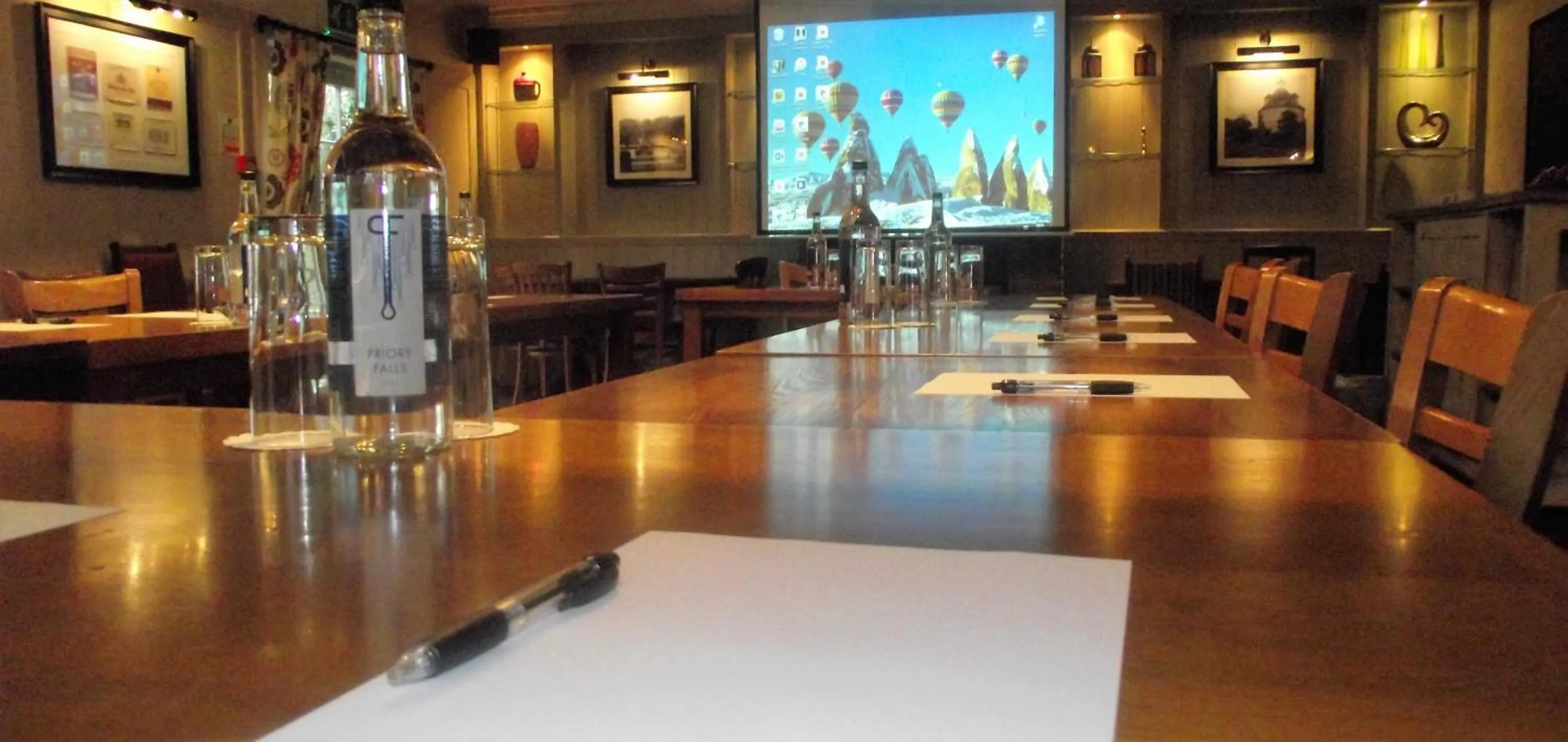 Meeting/conference room in Sturdy`s Castle - Historic Coaching Inn near Blenheim Palace, Oxfordshire