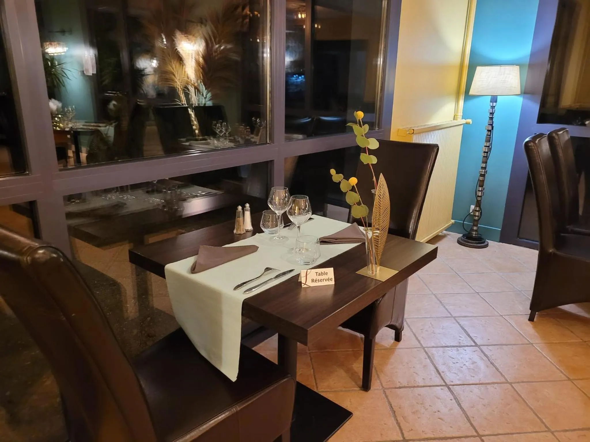 Restaurant/places to eat in Logis Hôtel Restaurant L'Escapade