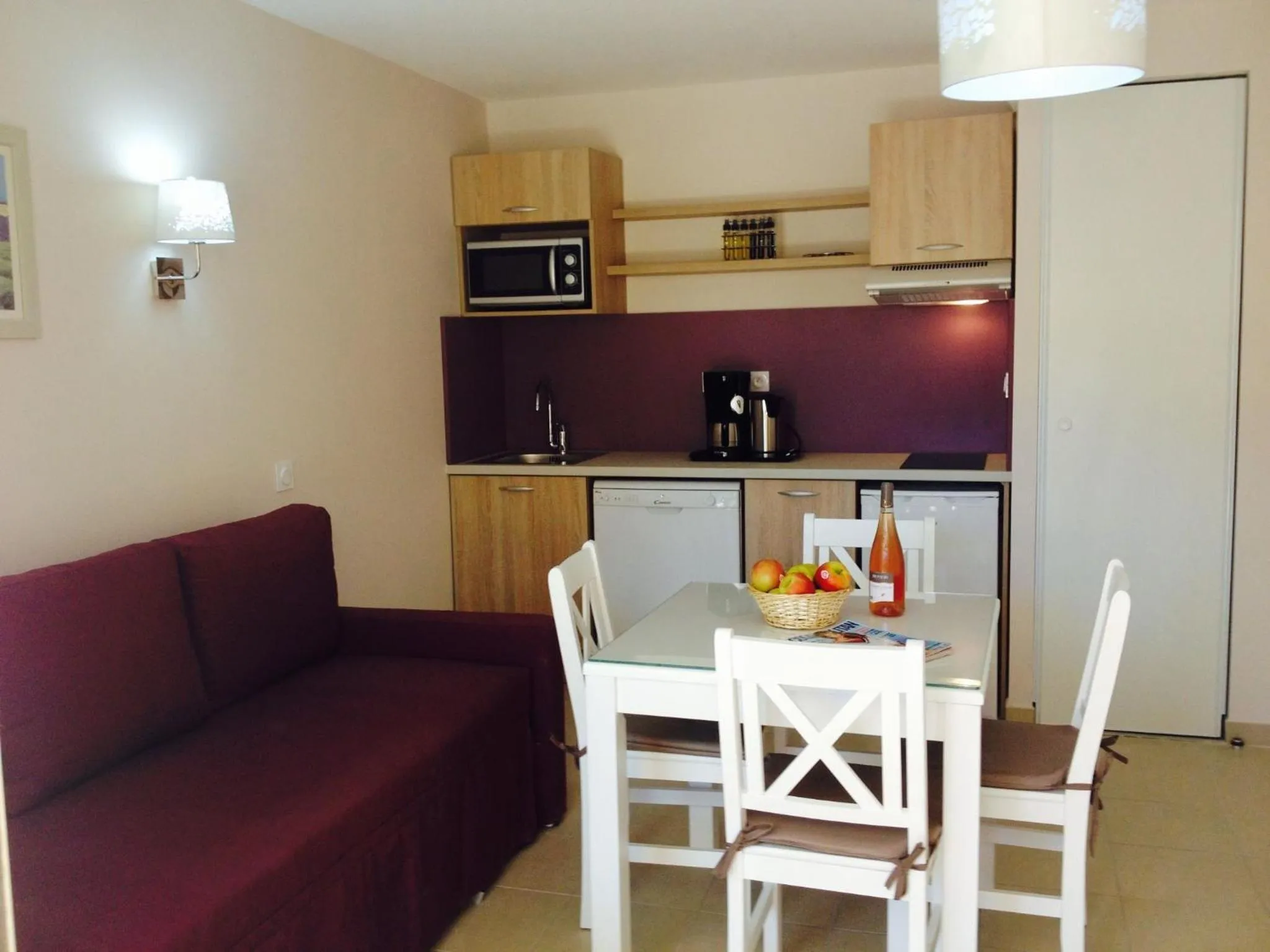 Kitchen or kitchenette in Résidence Odalys Le Mas des Alpilles