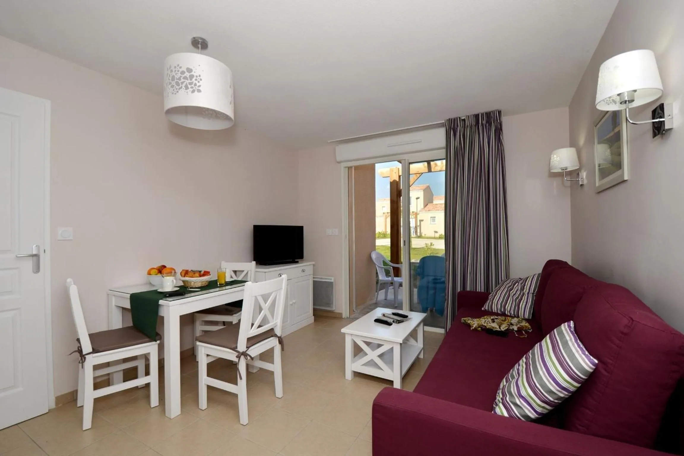 Living room in Résidence Odalys Le Mas des Alpilles