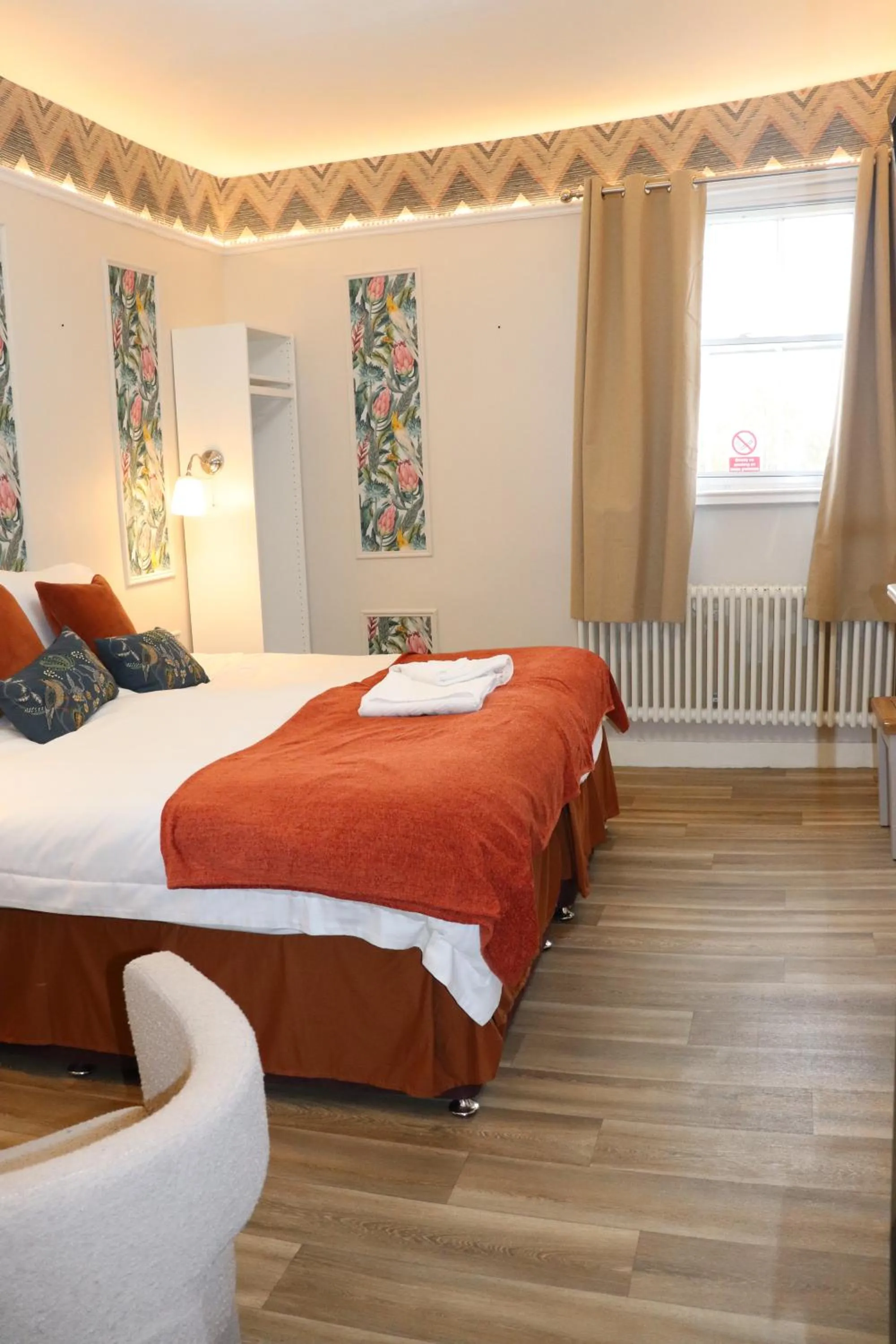 Photo of the whole room, Bed in Rooms on The Prom