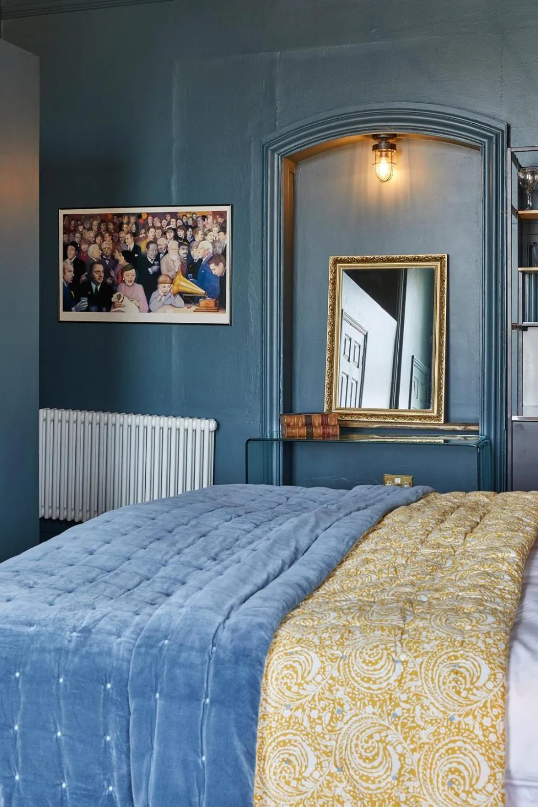 Bedroom, Bed in Rooms on The Prom