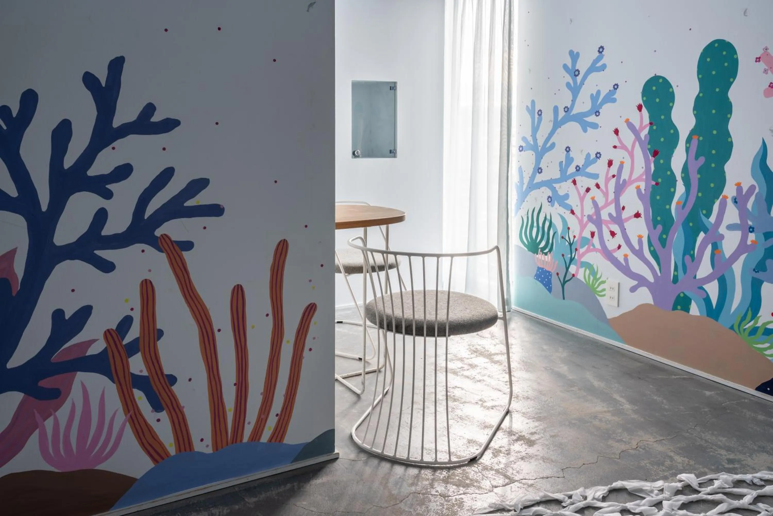 Photo of the whole room in BnA Alter Museum