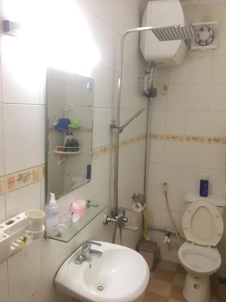 Shower in Hanowood Homestay