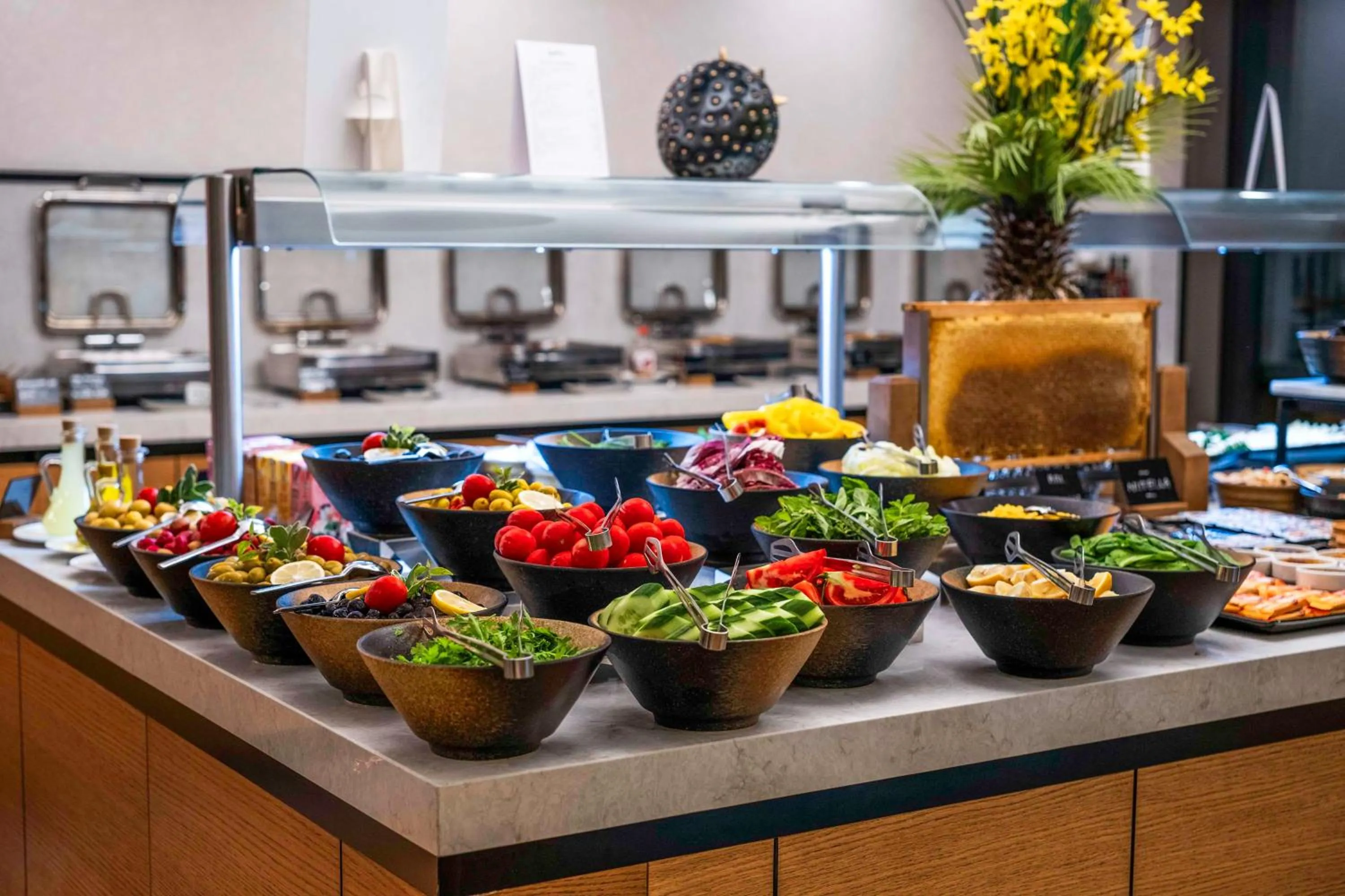 Breakfast in Radisson Residences Vadistanbul