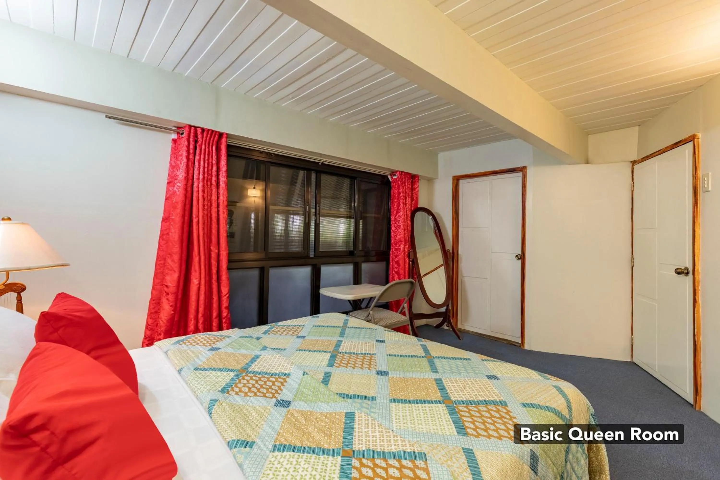 Bed in South Drive Baguio Manor