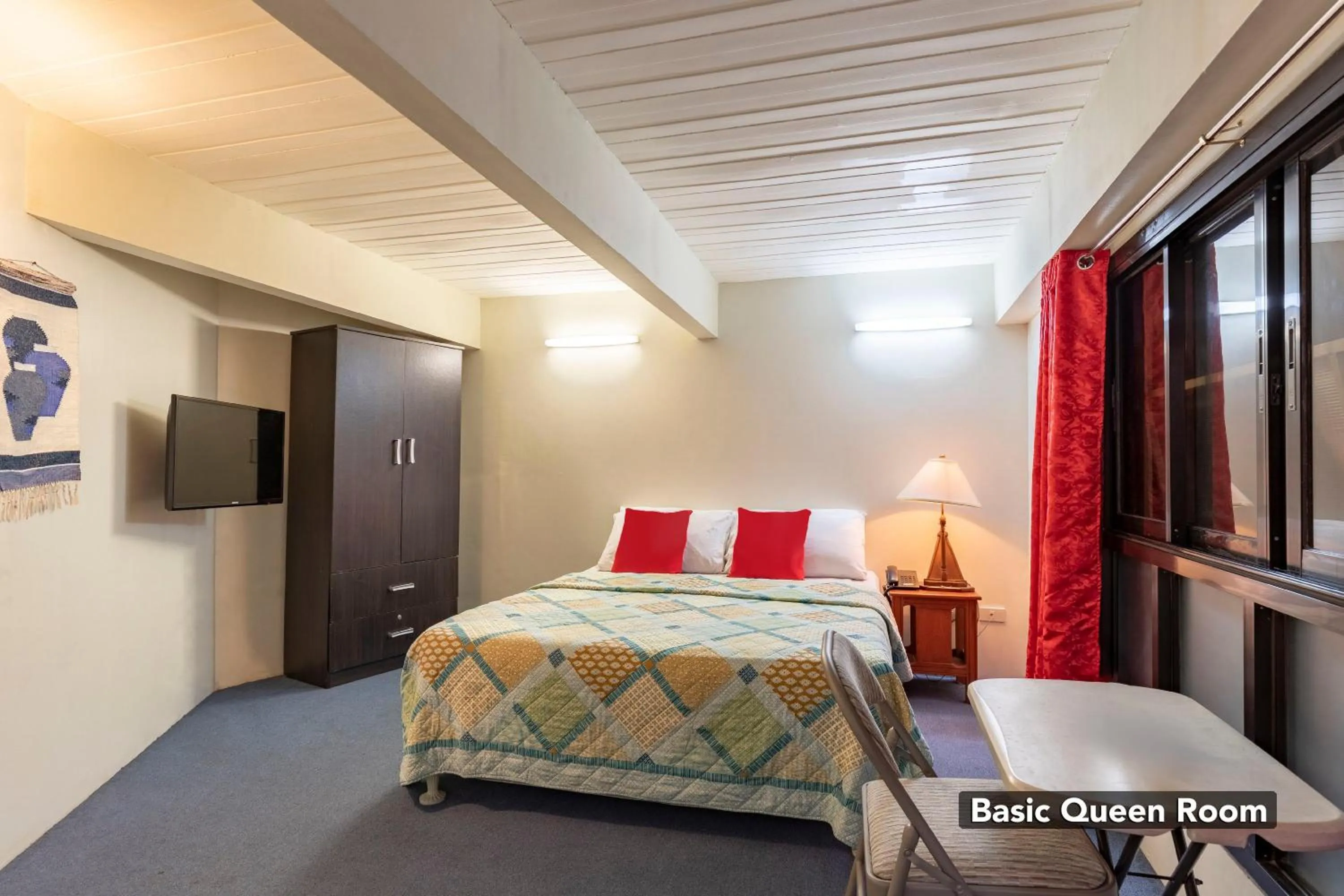 Bed in South Drive Baguio Manor