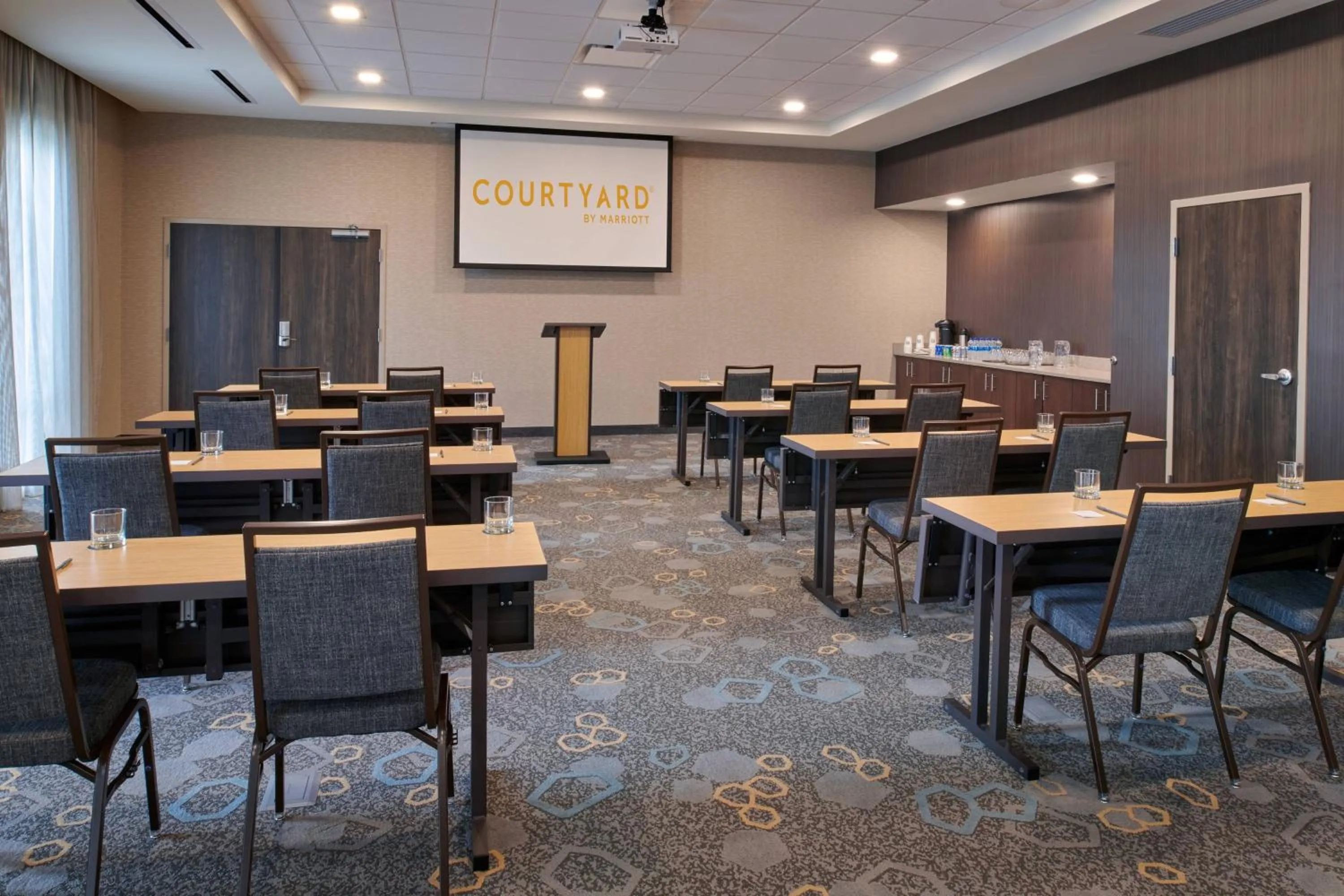 Meeting/conference room in Courtyard by Marriott Petoskey at Victories Square