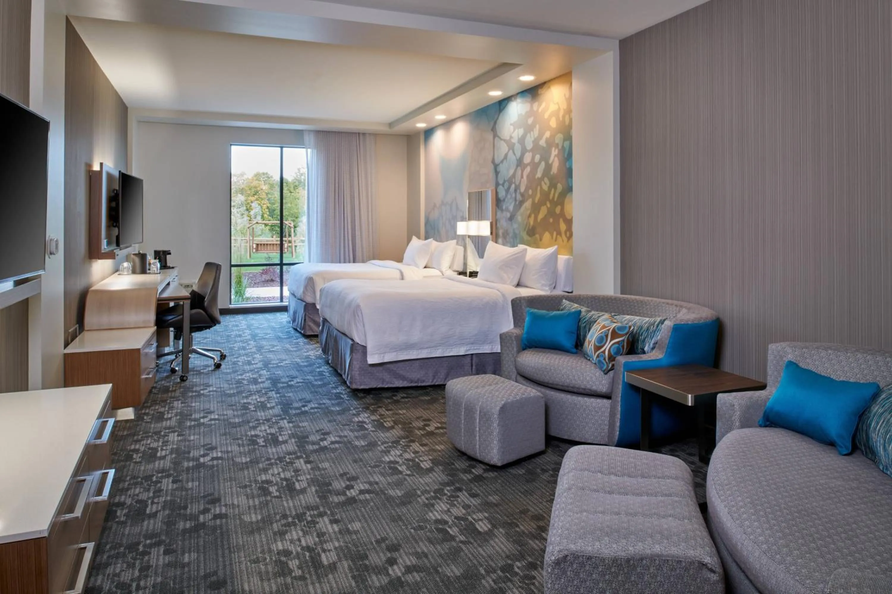 Bedroom, Bed in Courtyard by Marriott Petoskey at Victories Square