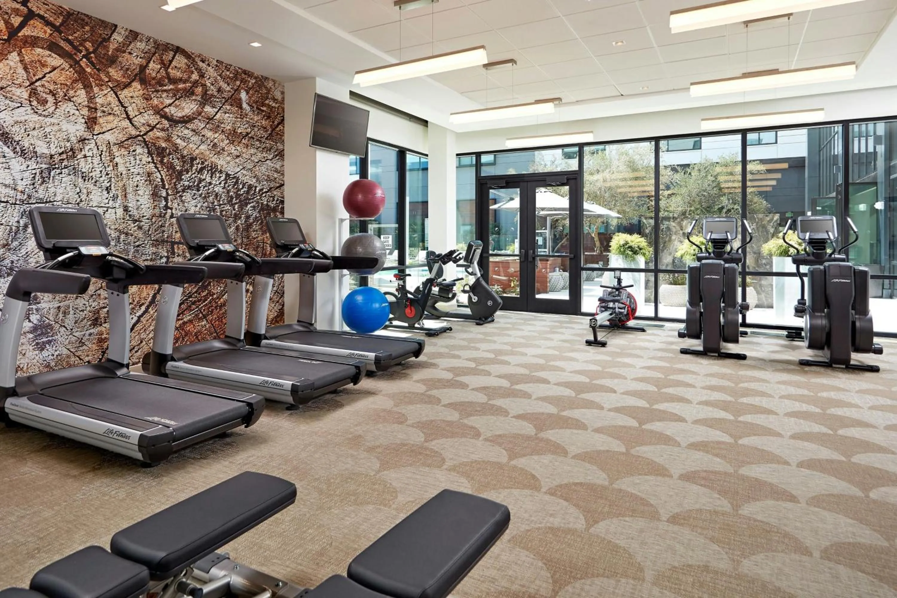 Fitness centre/facilities in Element Santa Clara