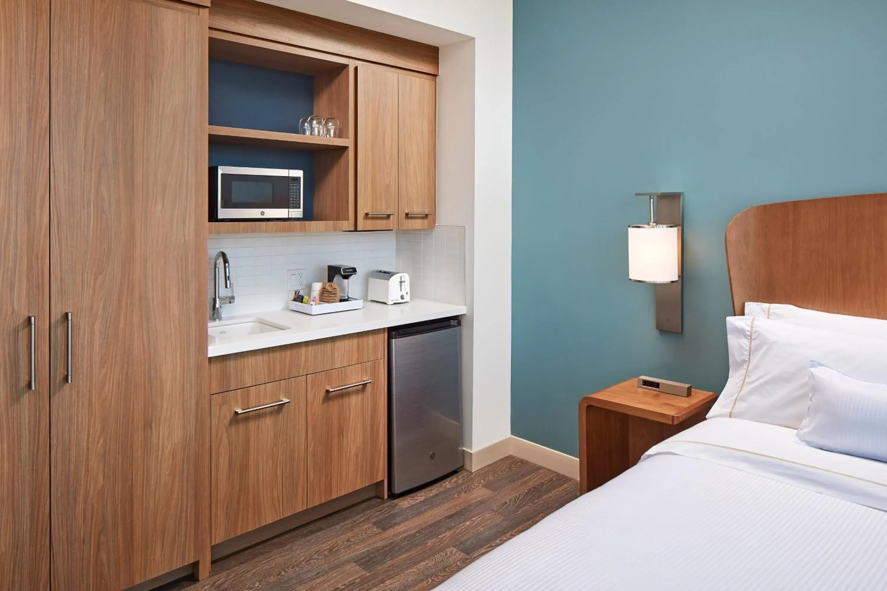 Guest Room, 1 King in Element Santa Clara Guest Room, 1 King in Element Santa Clara