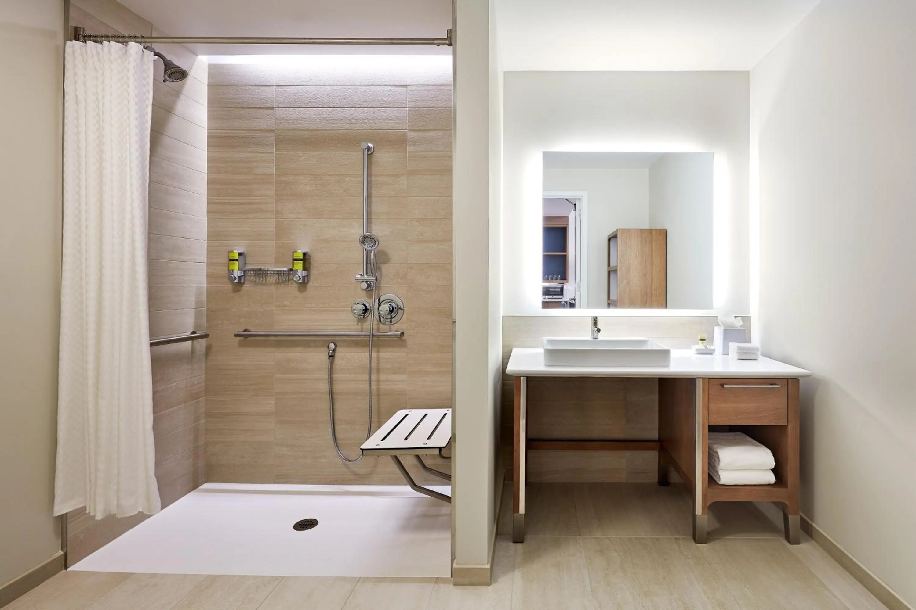 Bathroom in Element Santa Clara