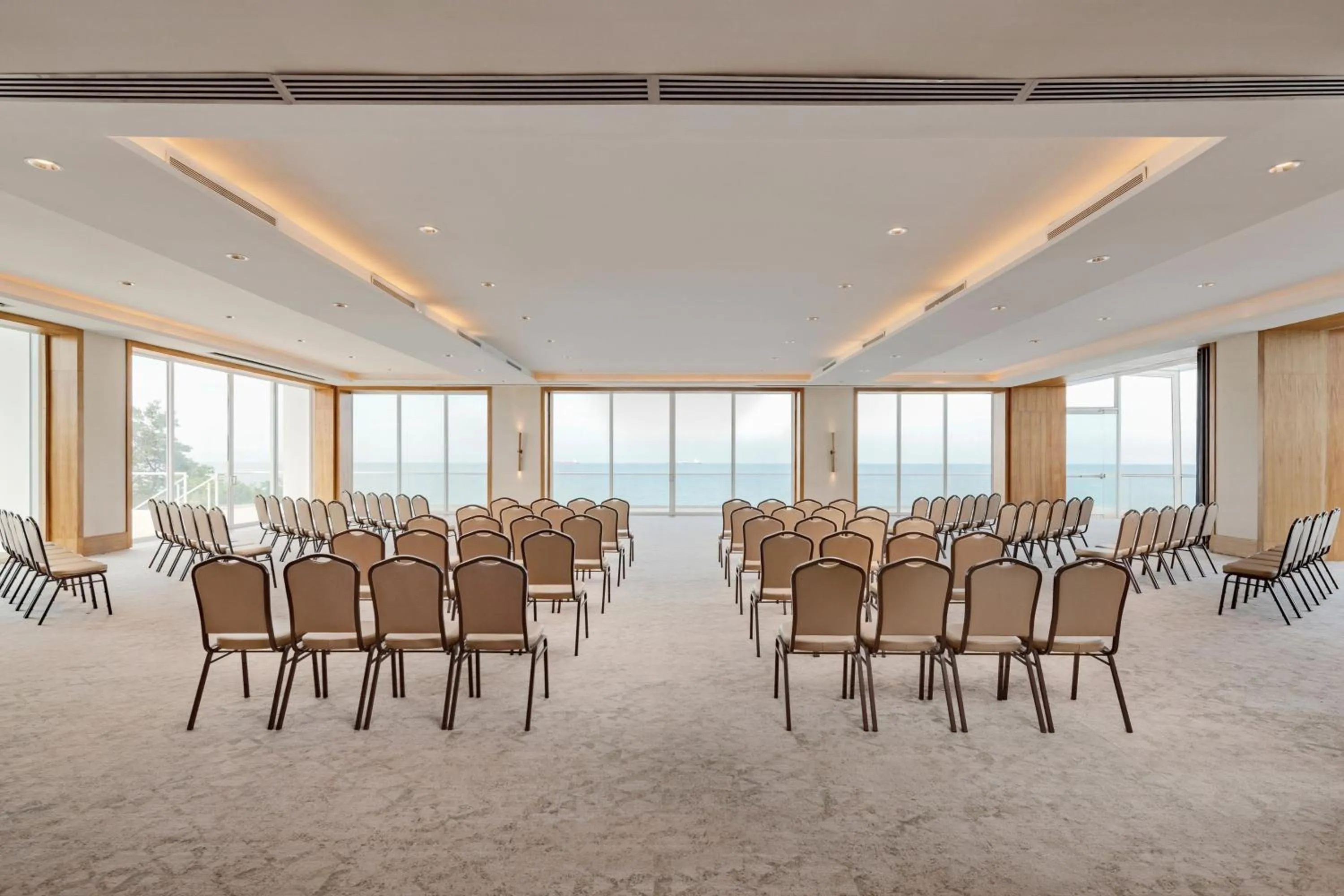 Meeting/conference room in Santa Marta Marriott Resort Playa Dormida