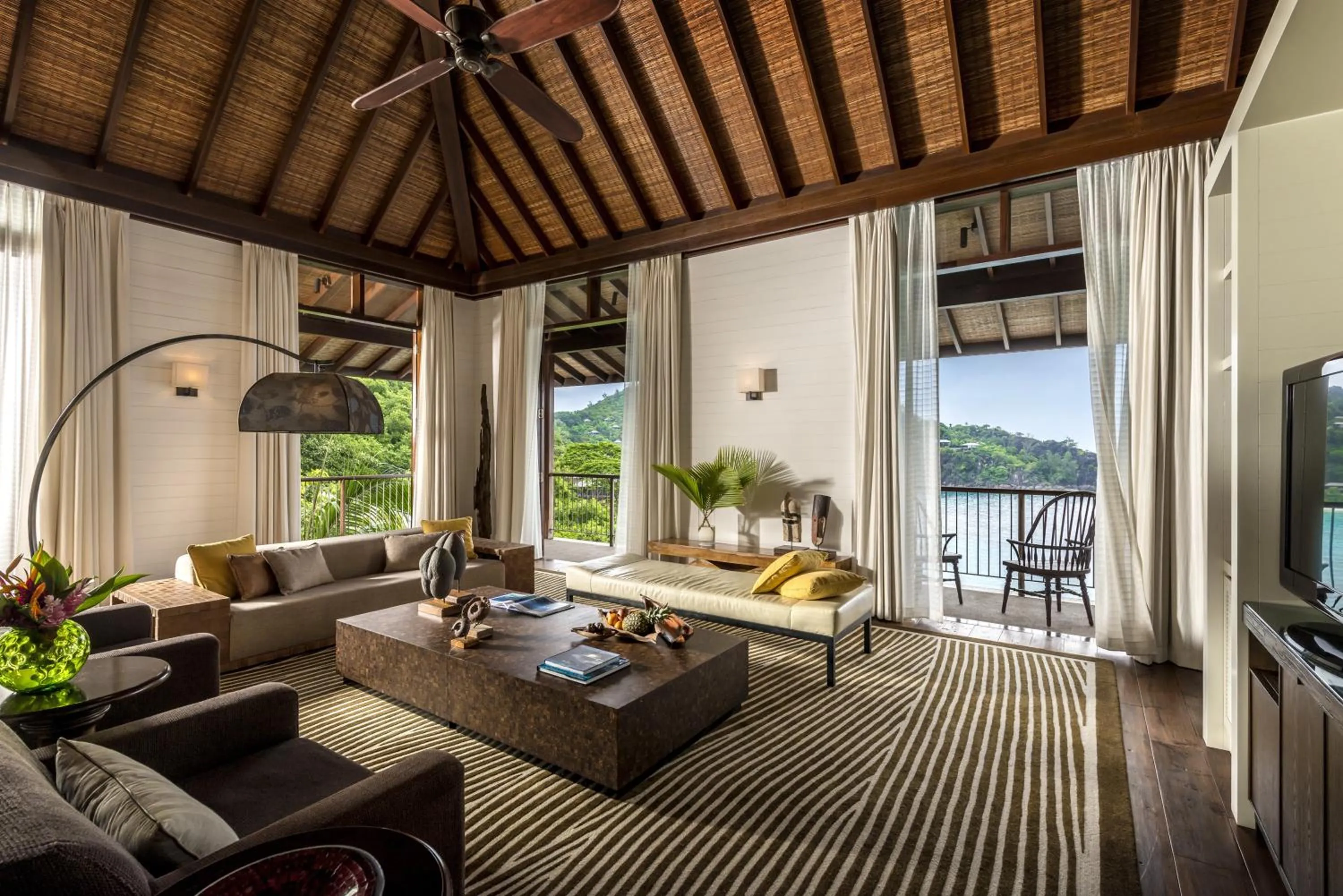 Living room in Four Seasons Resort Seychelles