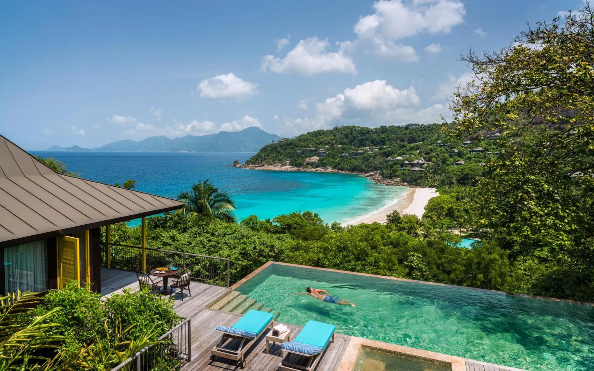 Pool view in Four Seasons Resort Seychelles