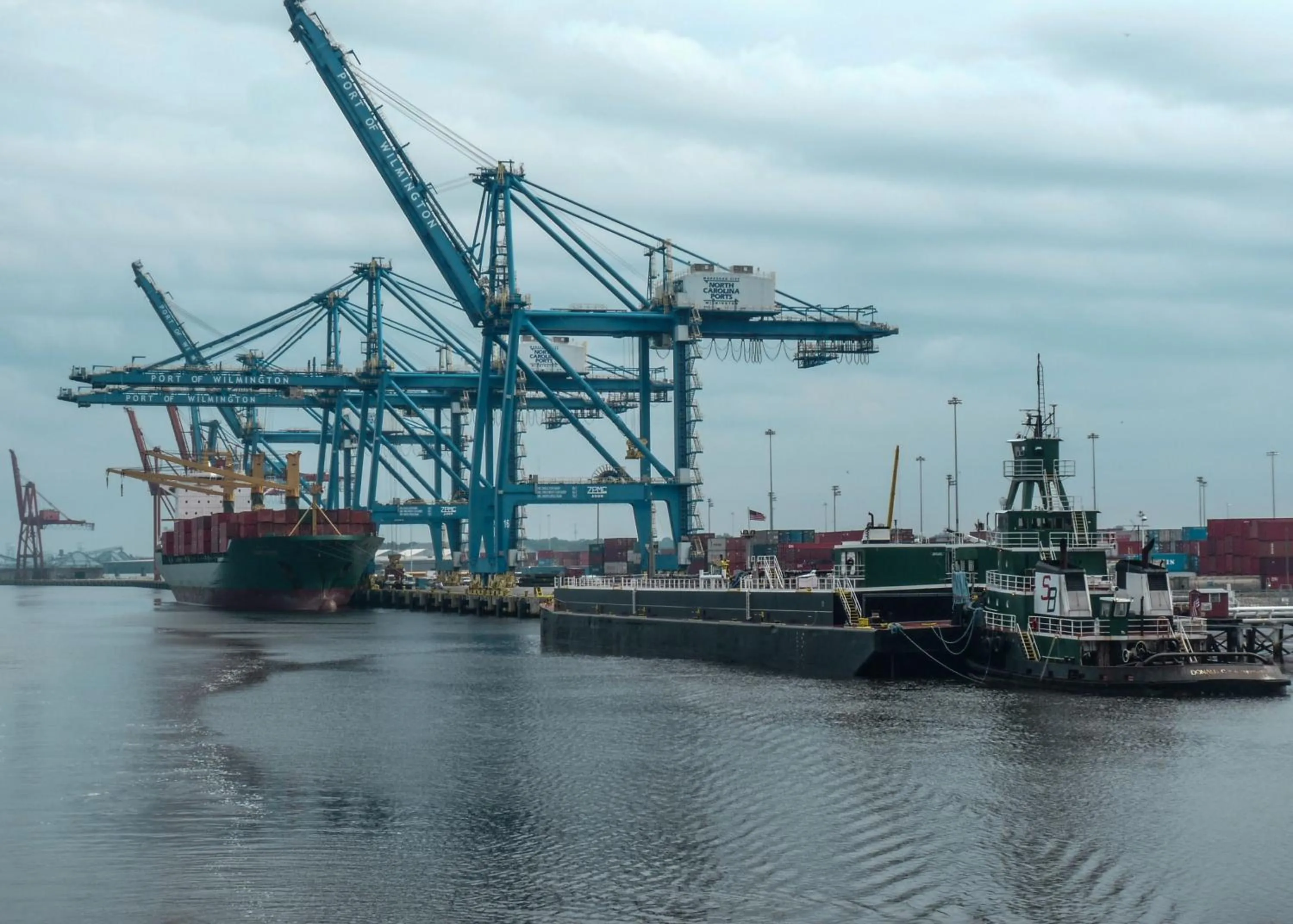 Nearby landmark in Holiday Inn Express & Suites Wilmington West - Medical Park by IHG