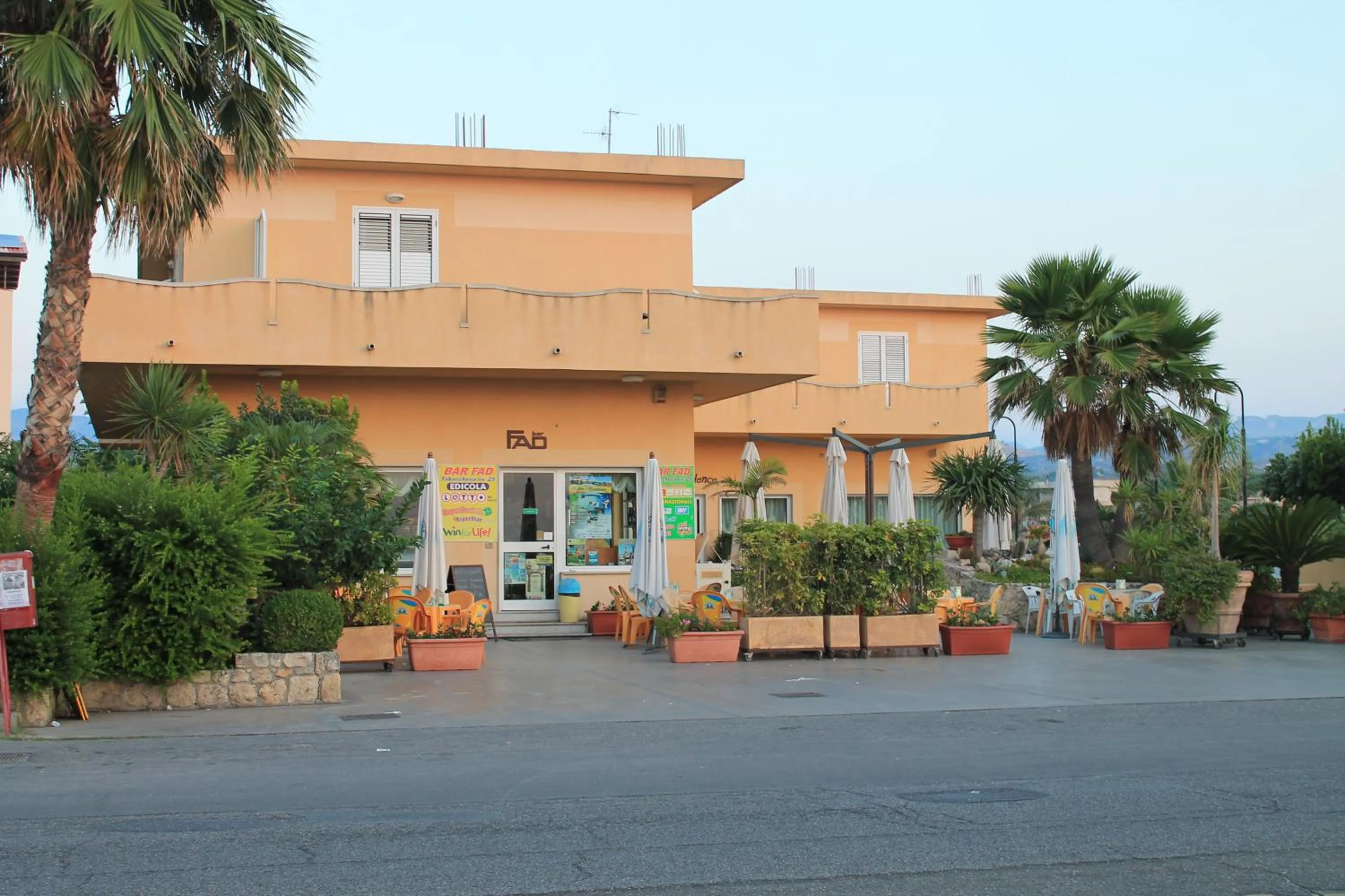 Facade/entrance in Zefiro Residence