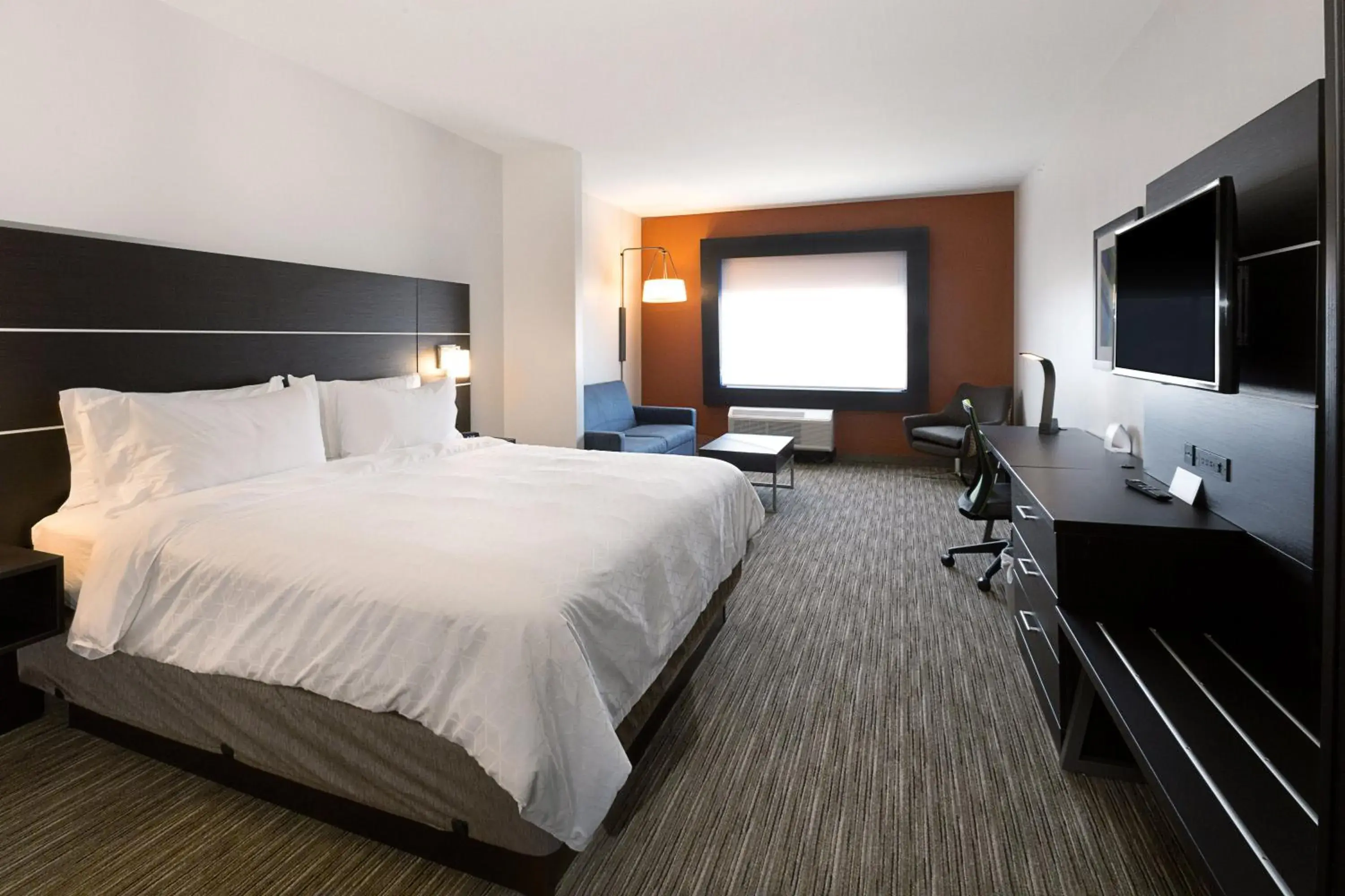 King Room - Hearing Accessible/Non-Smoking in Holiday Inn Express & Suites - Wentzville St Louis West by IHG King Room - Hearing Accessible/Non-Smoking in Holiday Inn Express & Suites - Wentzville St Louis West by IHG