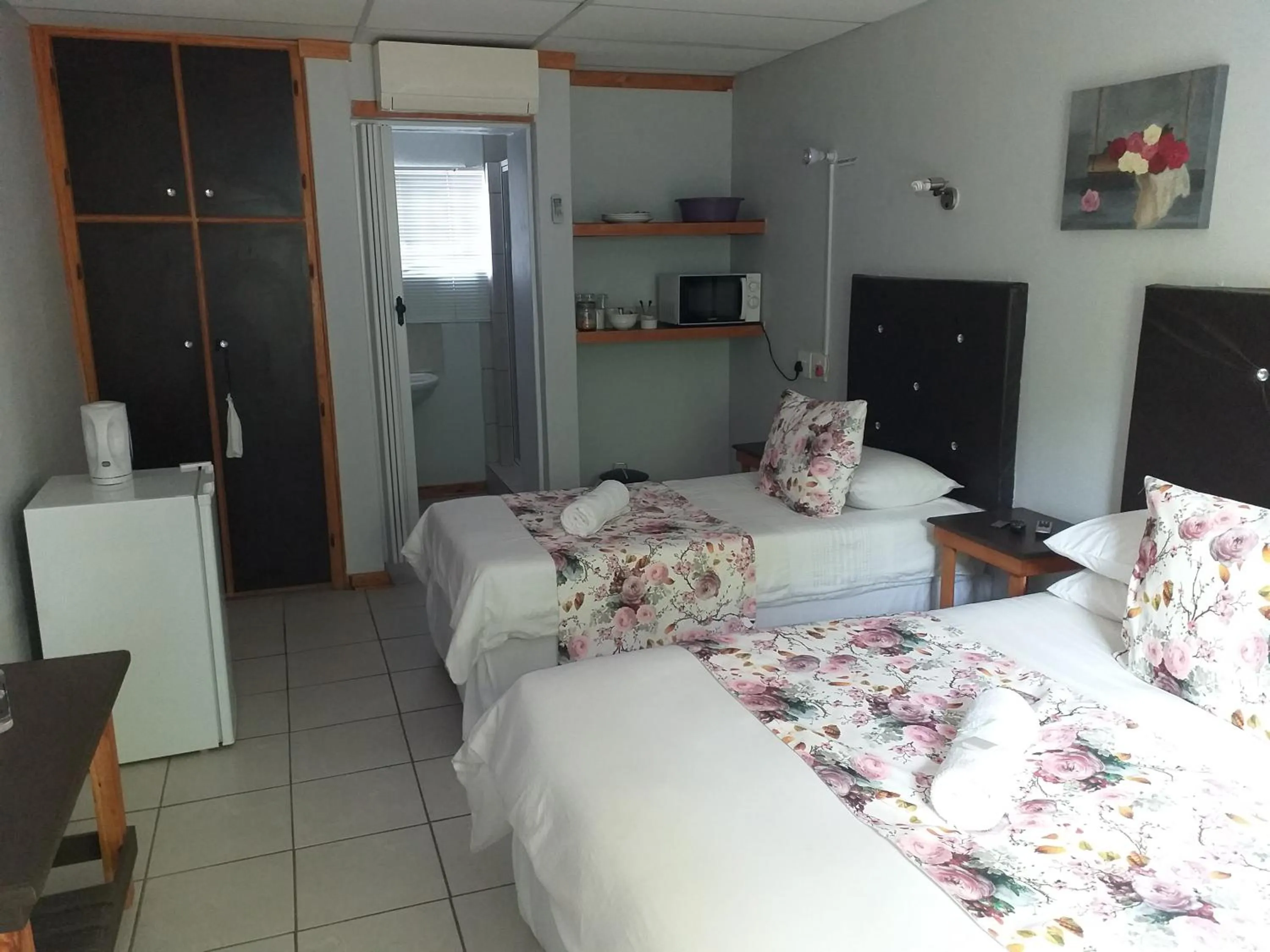 Bed in Hopetown Guesthouse