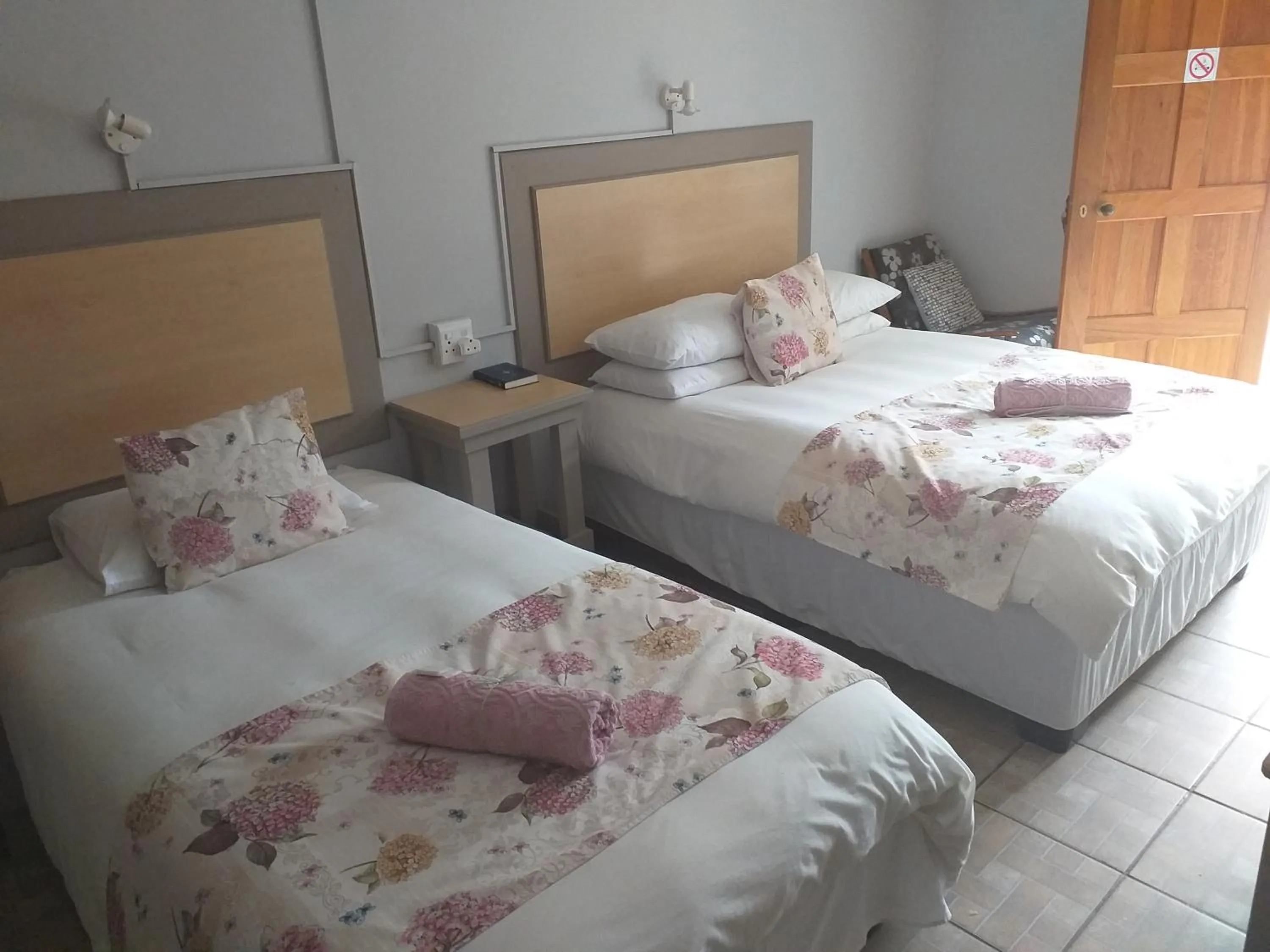 Bed in Hopetown Guesthouse