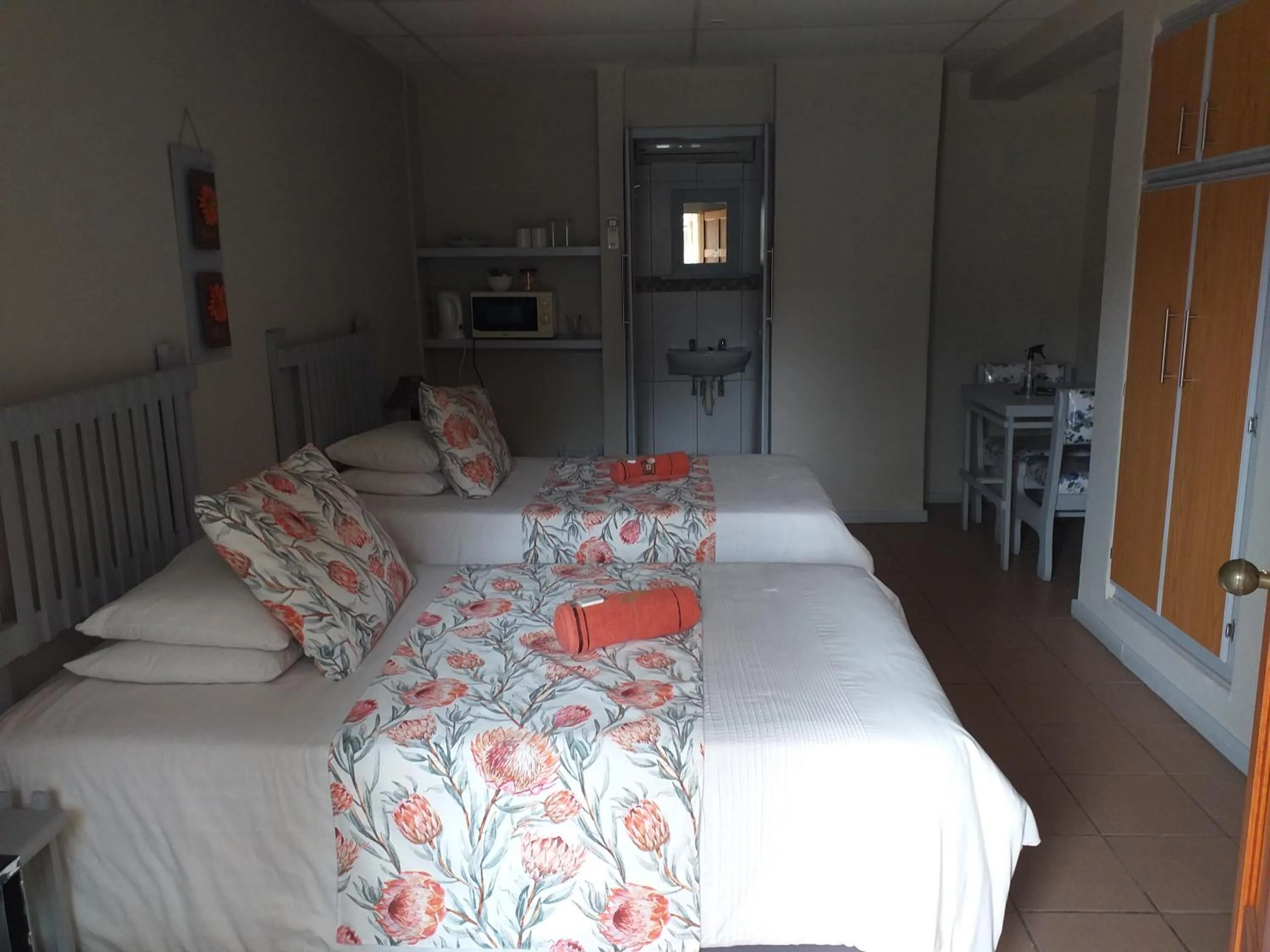 Bed in Hopetown Guesthouse