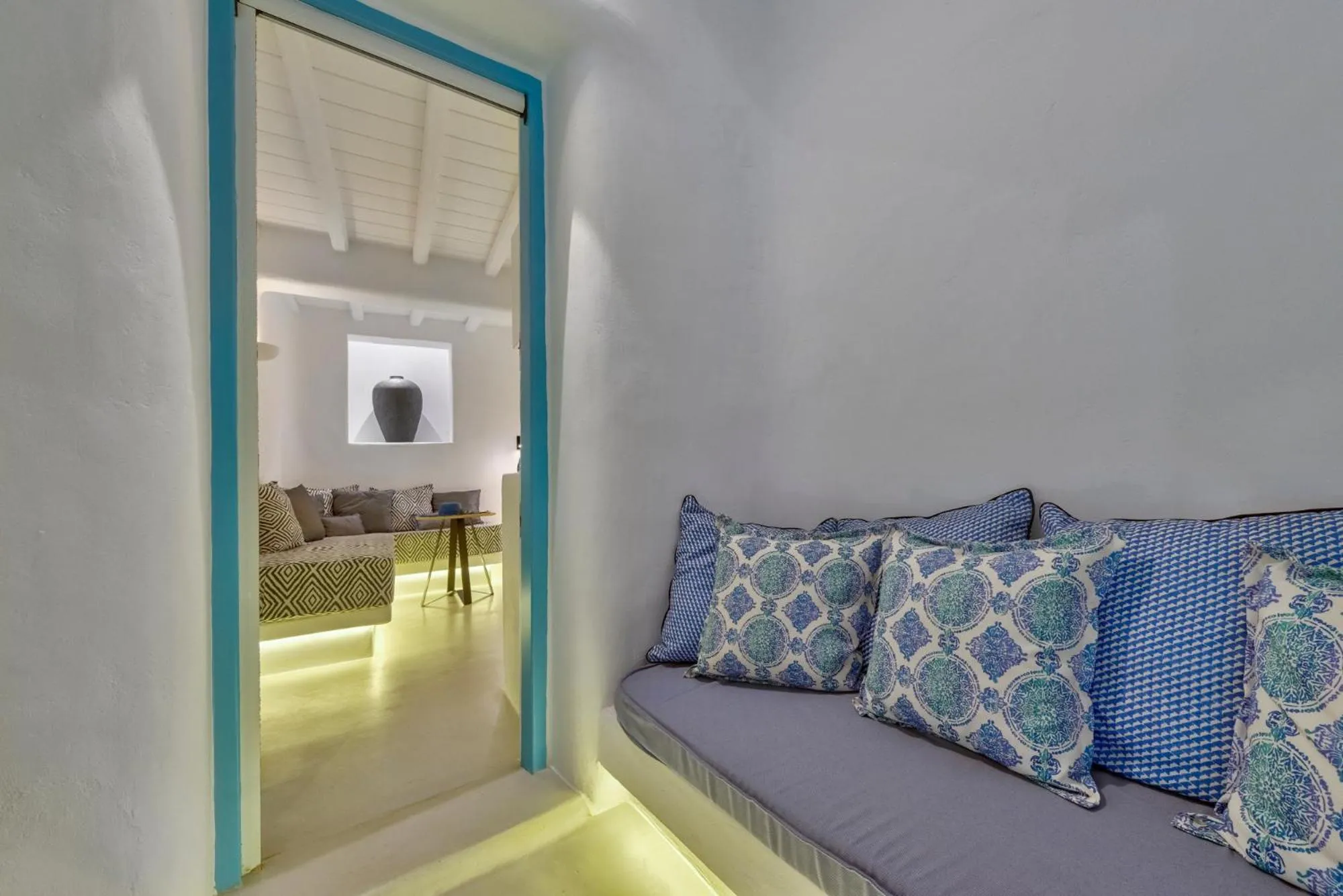Balcony/Terrace, Bed in Mykonian Mews Luxury Suites