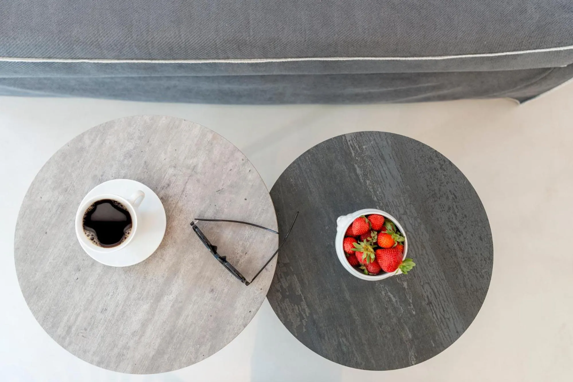 Food and drinks in Mykonian Mews Luxury Suites