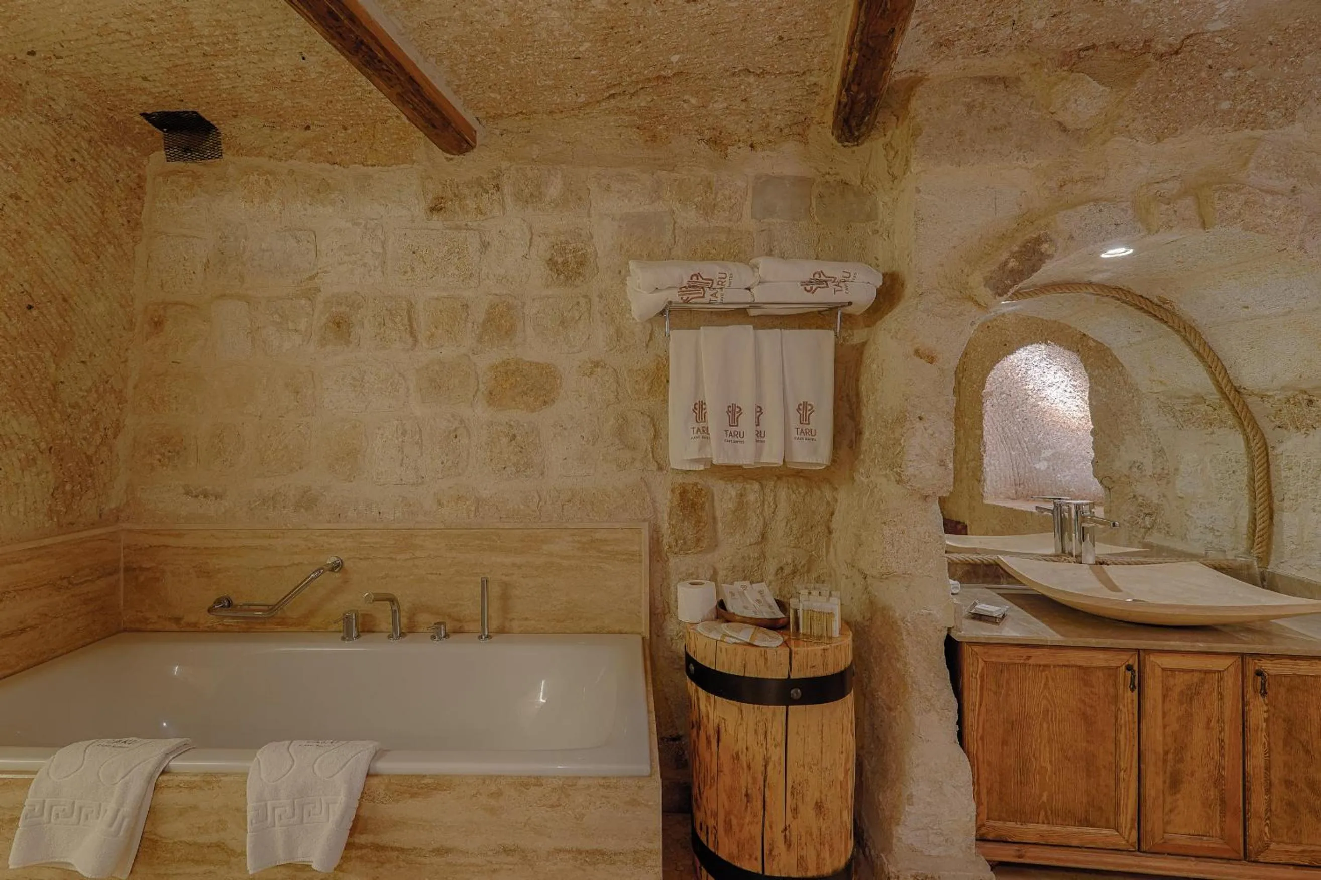 Bathroom in Taru Cave Suites